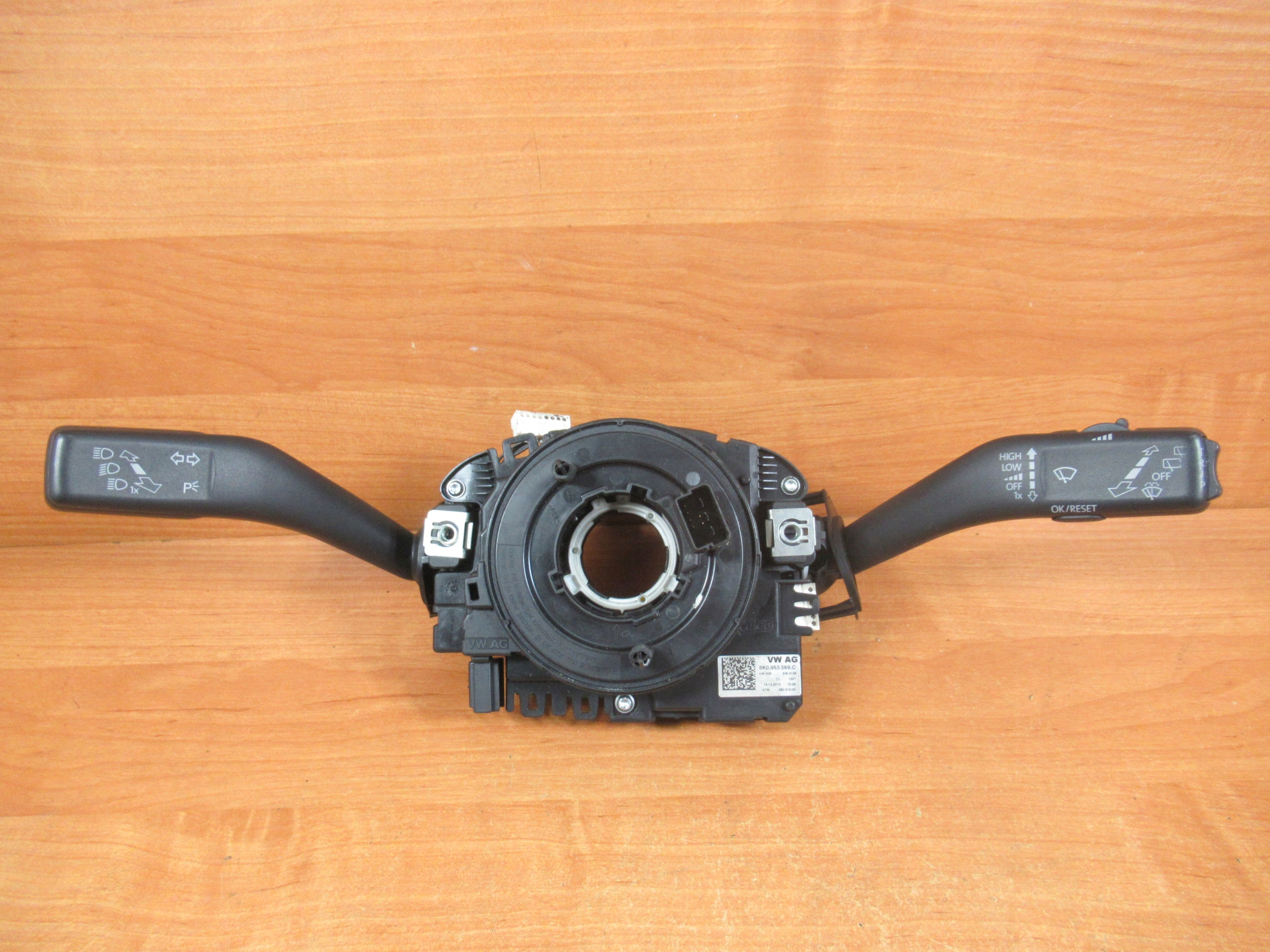 5K0953569C 5K0953502L - КОМБІНОВАНИЙ ПЕРЕМИКАЧ СТРІЧКА SKODA OCTAVIA II LIFT