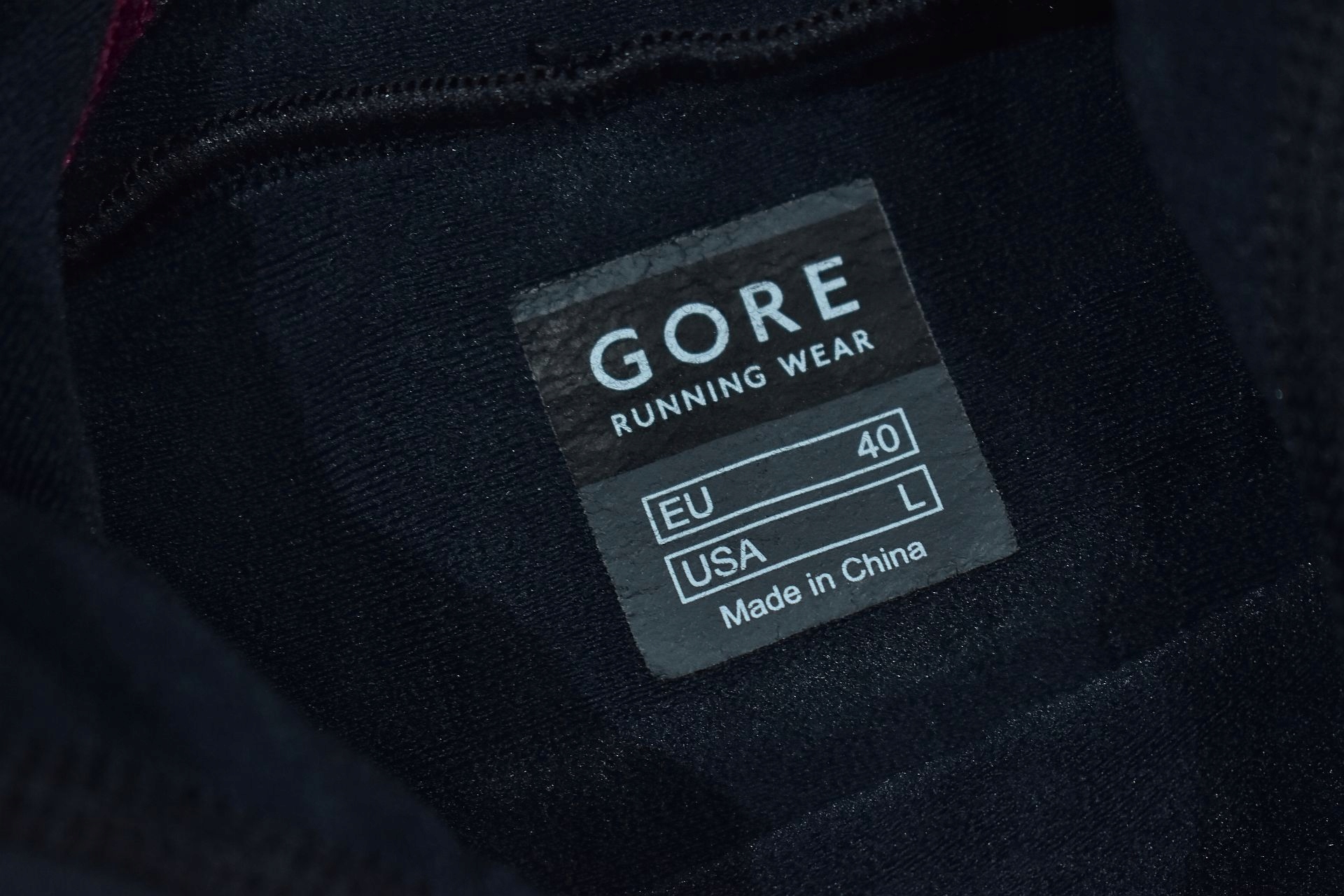 GORE RUNNING Damska Koszulka z Kapturem do Biegania 40 Marka Gore Wear