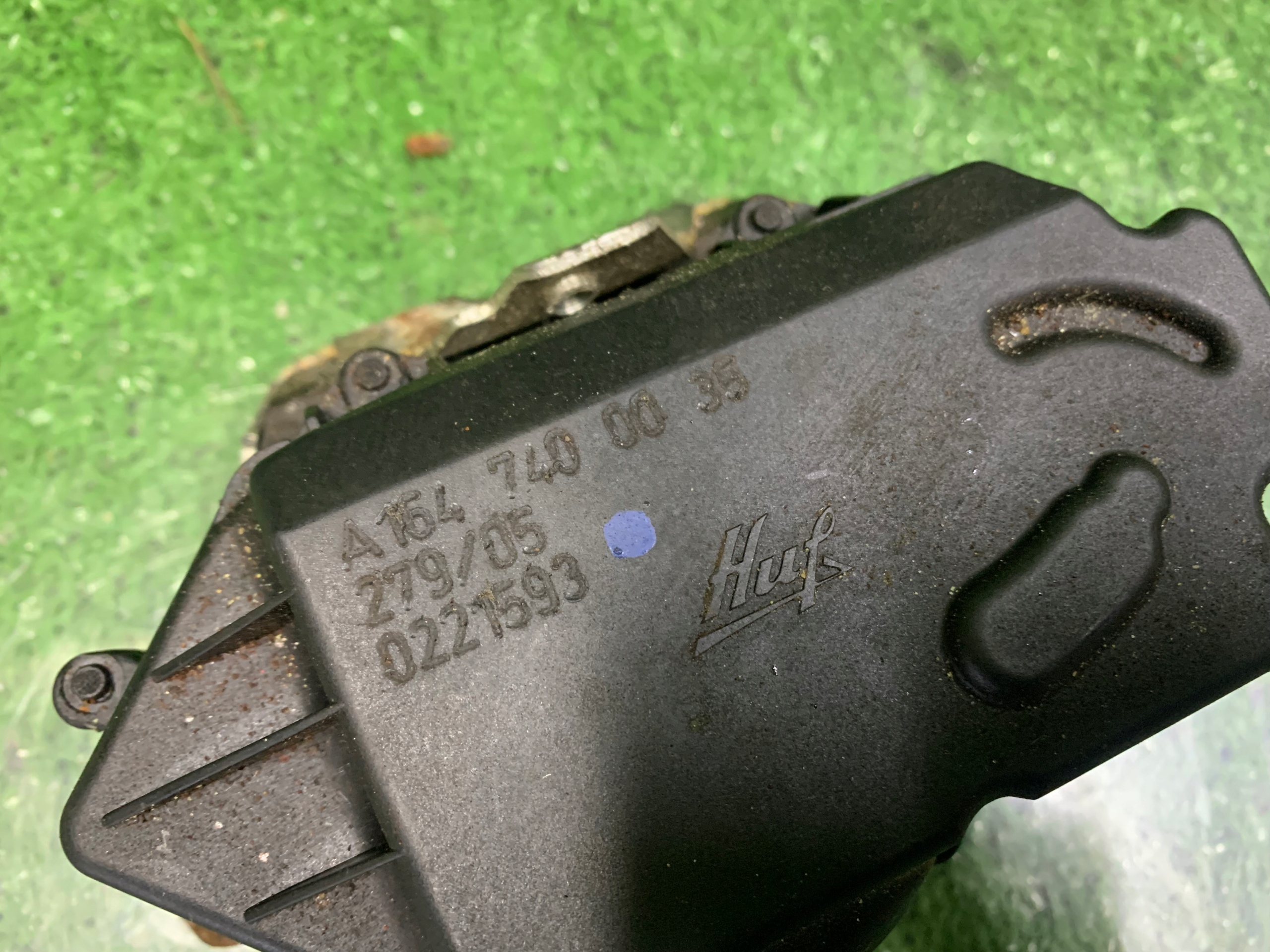 MERCEDES R-KL W251 lock bonnet a1647400035