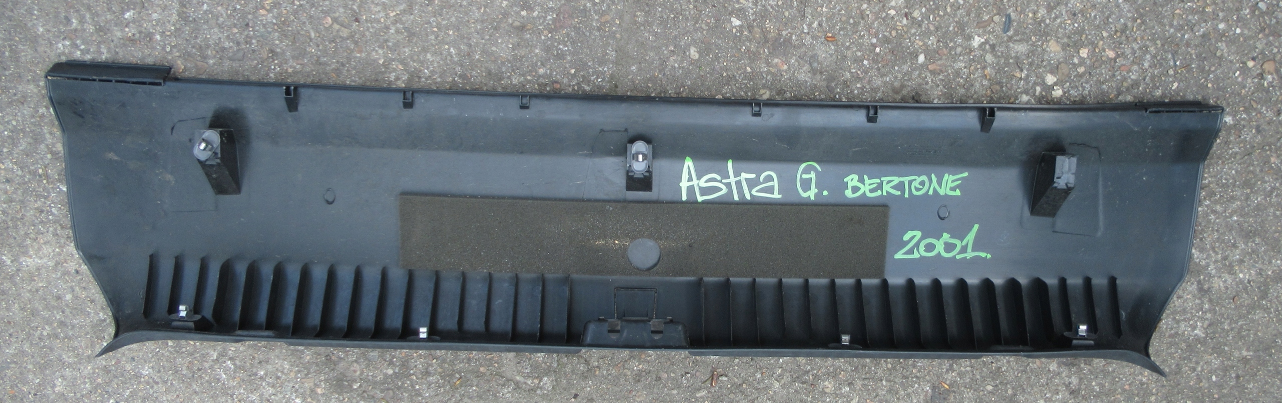 ASTRA G COUPE BERTONE 2.2 OSŁONA PASA TYŁ Producent części Opel OE