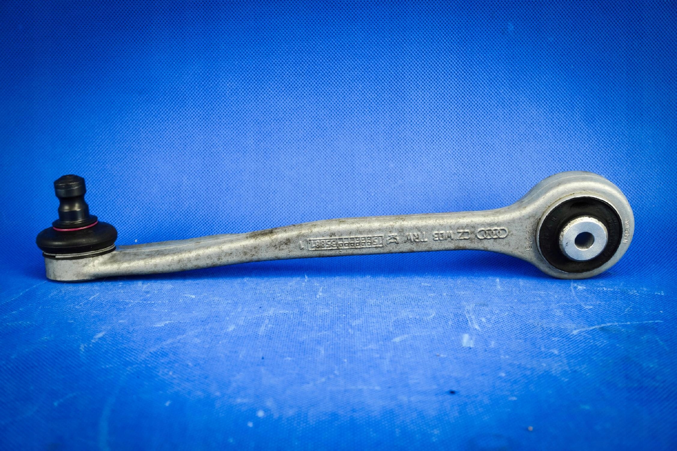 arm front left Audi A4 RS4 A5 8K0407505N