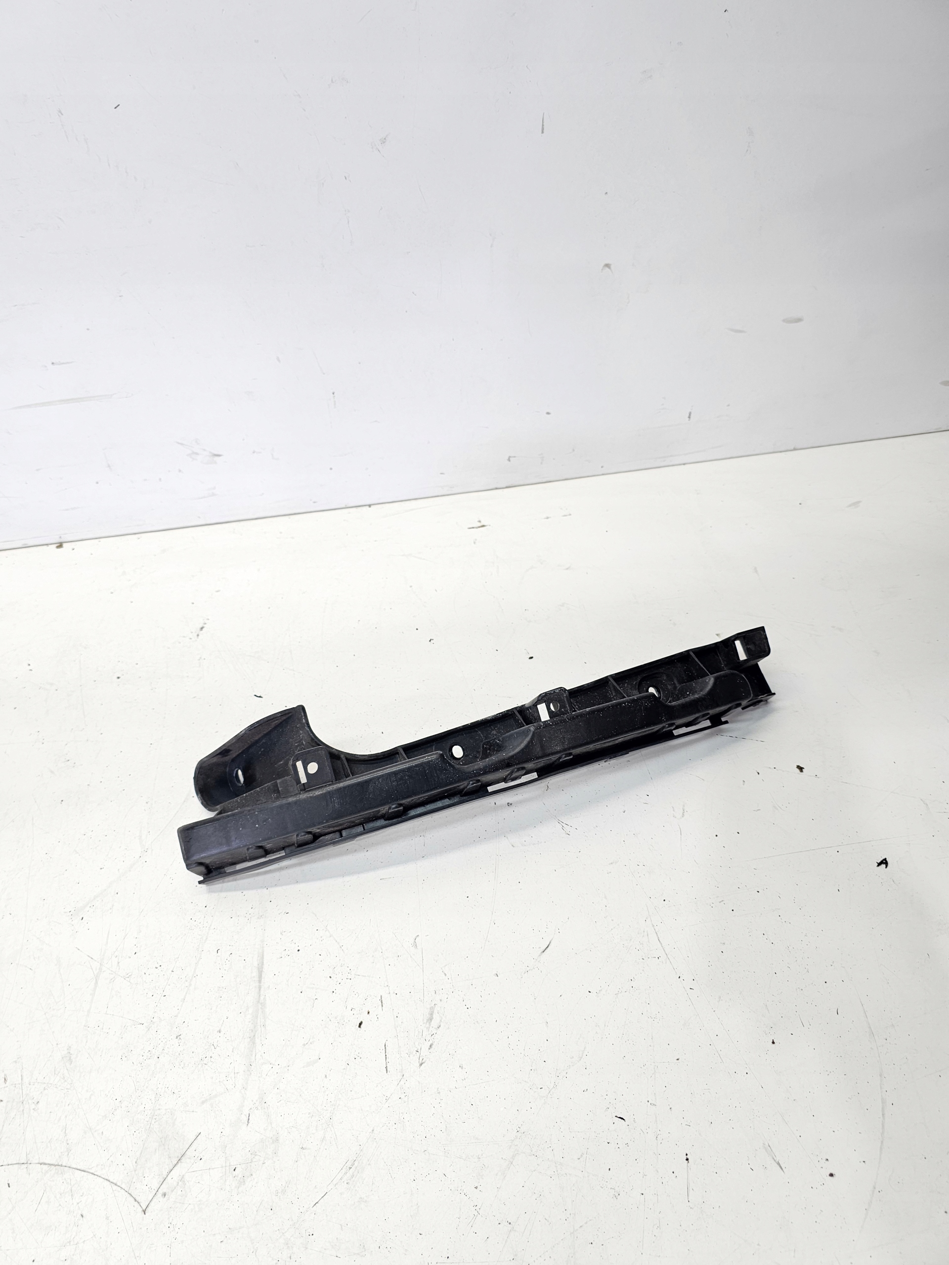 bumper bracket right rear part AUDI TT 8J 8J0807484A