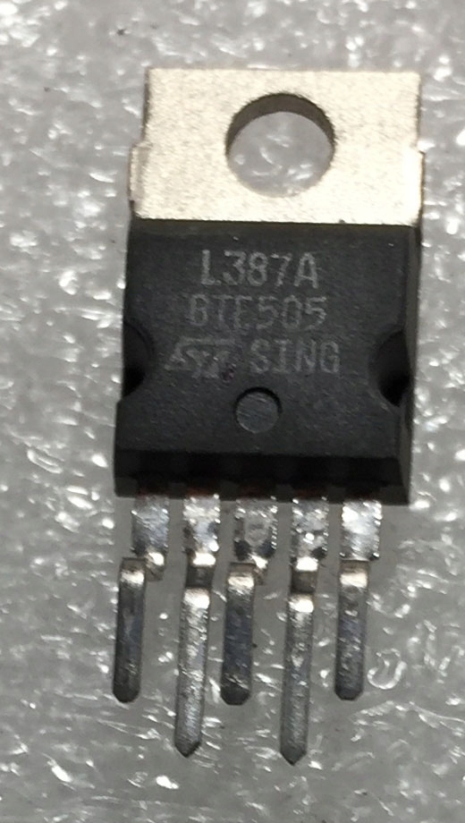 L387A regulator LDO 5V STMicroelectronics
