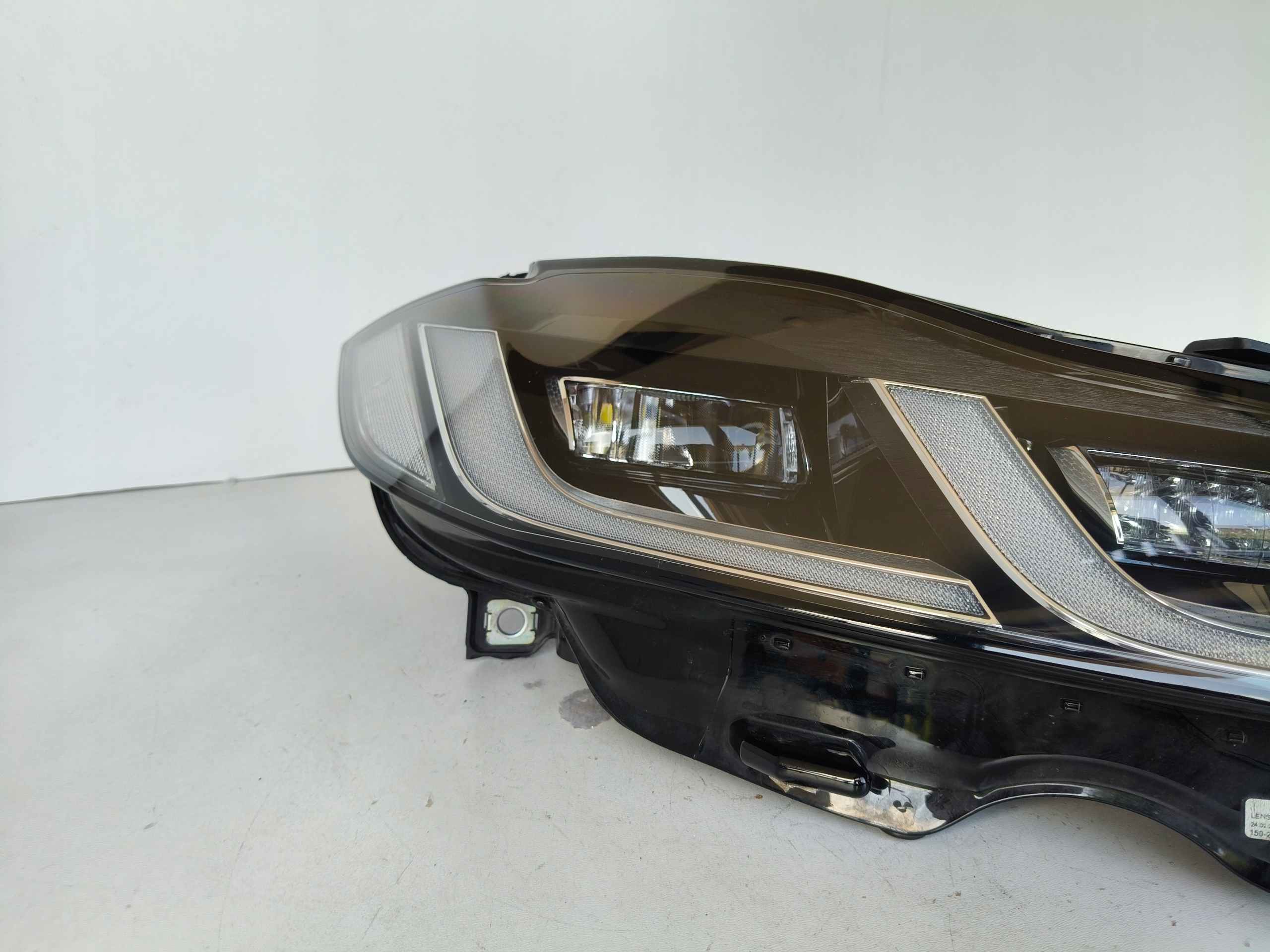 light right REFLEKTOR JAGUAR XF LIFT F-PACE 20- FULL LED