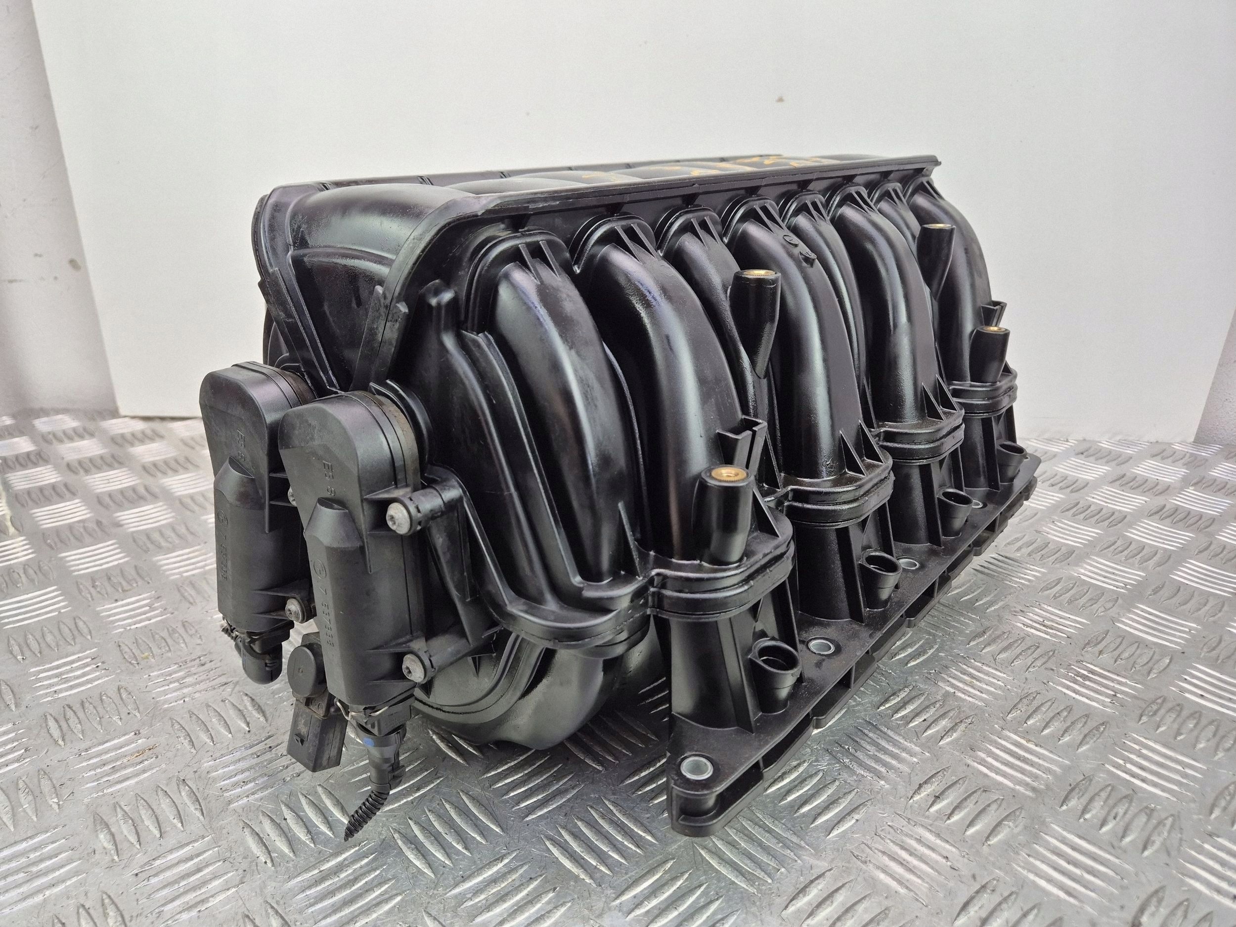 BMW 7 E65 E66 750i intake manifold 7531618 N62B48B
