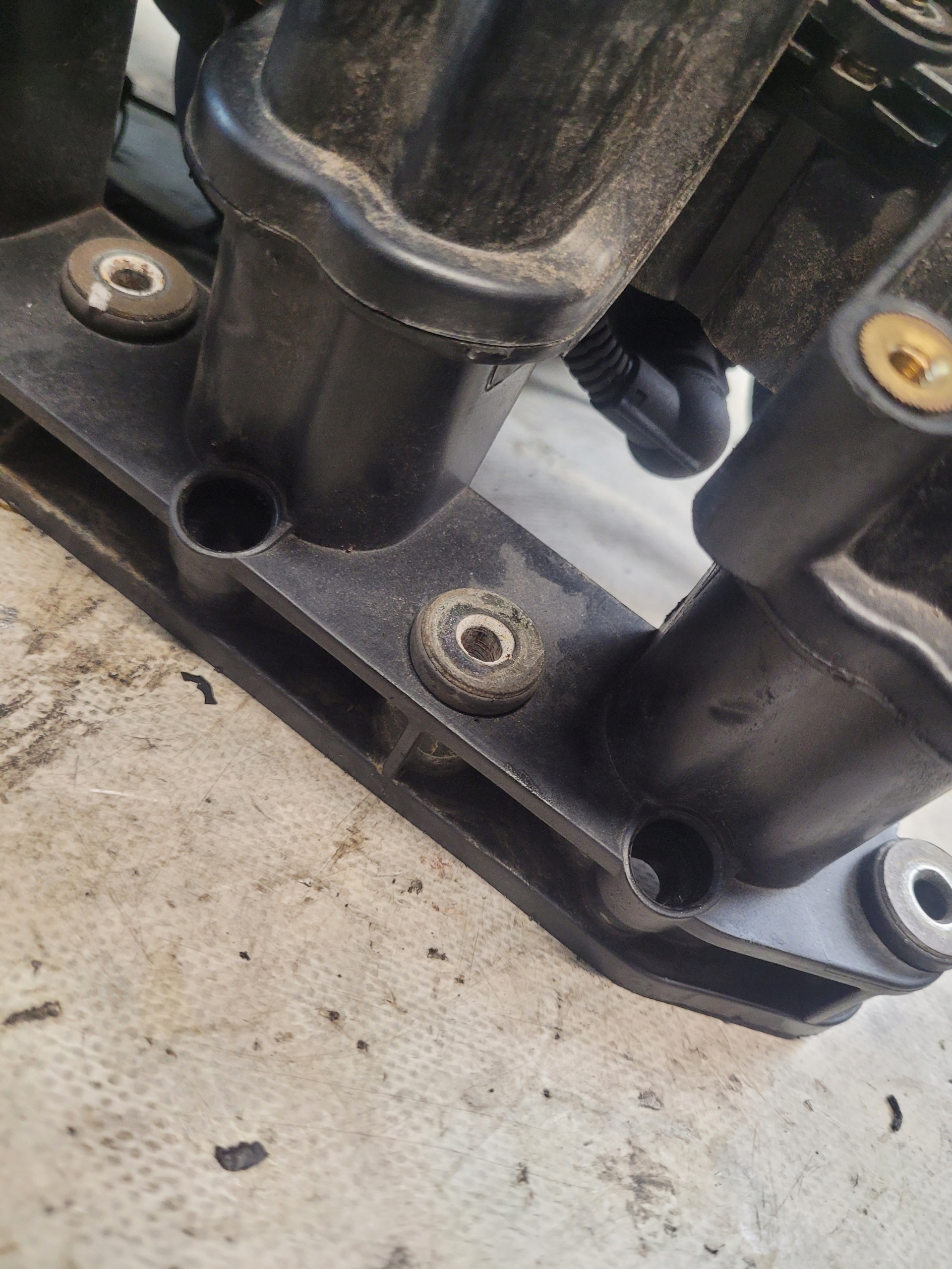 intake manifold BMW E46 N46B20 2.0i