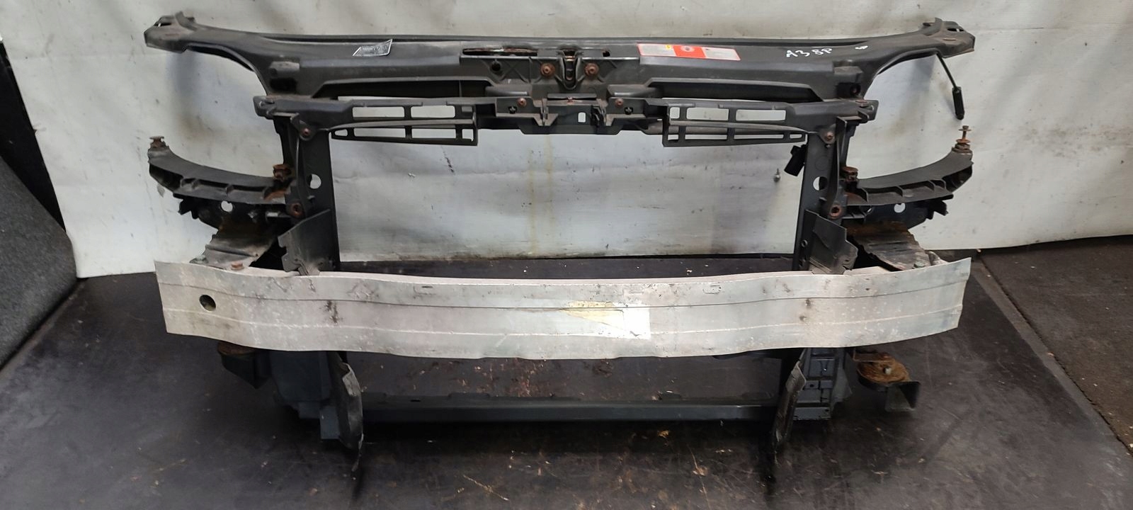support panel for radiators pillar iron Audi A3 8P LIFT 3D 1,6 FSI