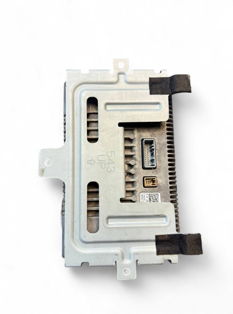 280911JA3C стекло INFINITI m IV / Q70 (Y51) (2010-2019)