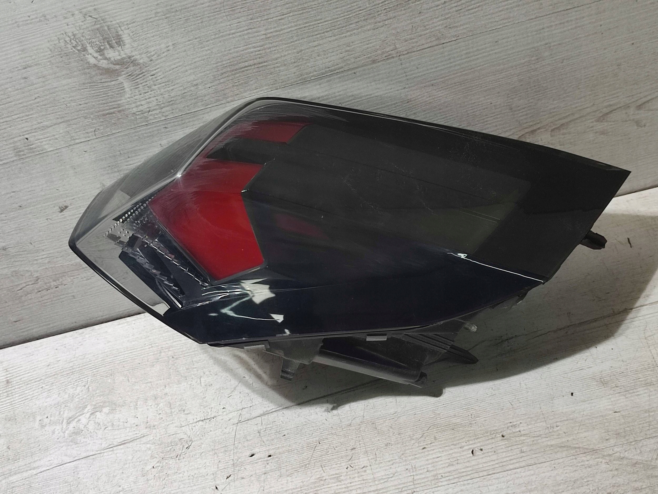 Peugeot 2008 II 2020 rear part side left light rear