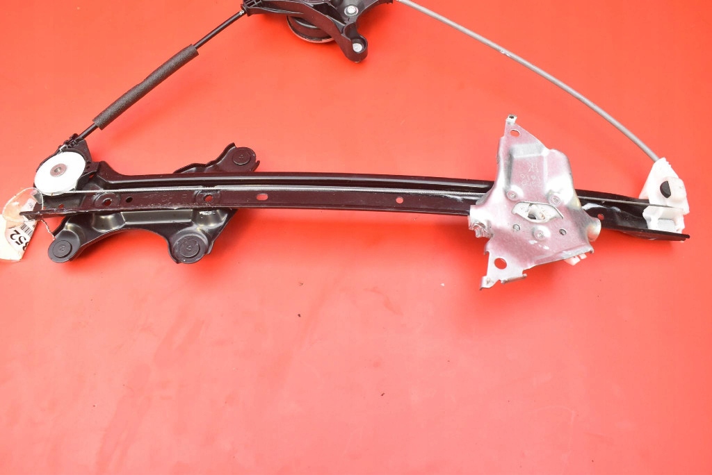 window regulator right front EU 85710-76020 LEXUS UX 250H 18-22