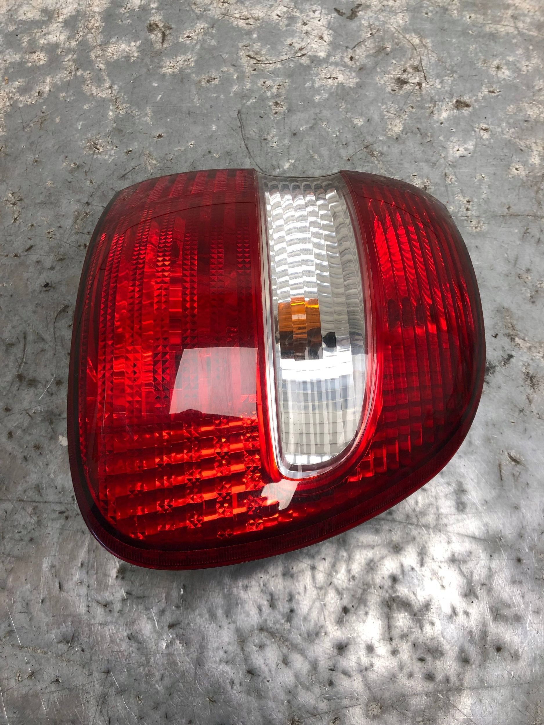 light right rear part VOLVO V40 KOMBI 28562005