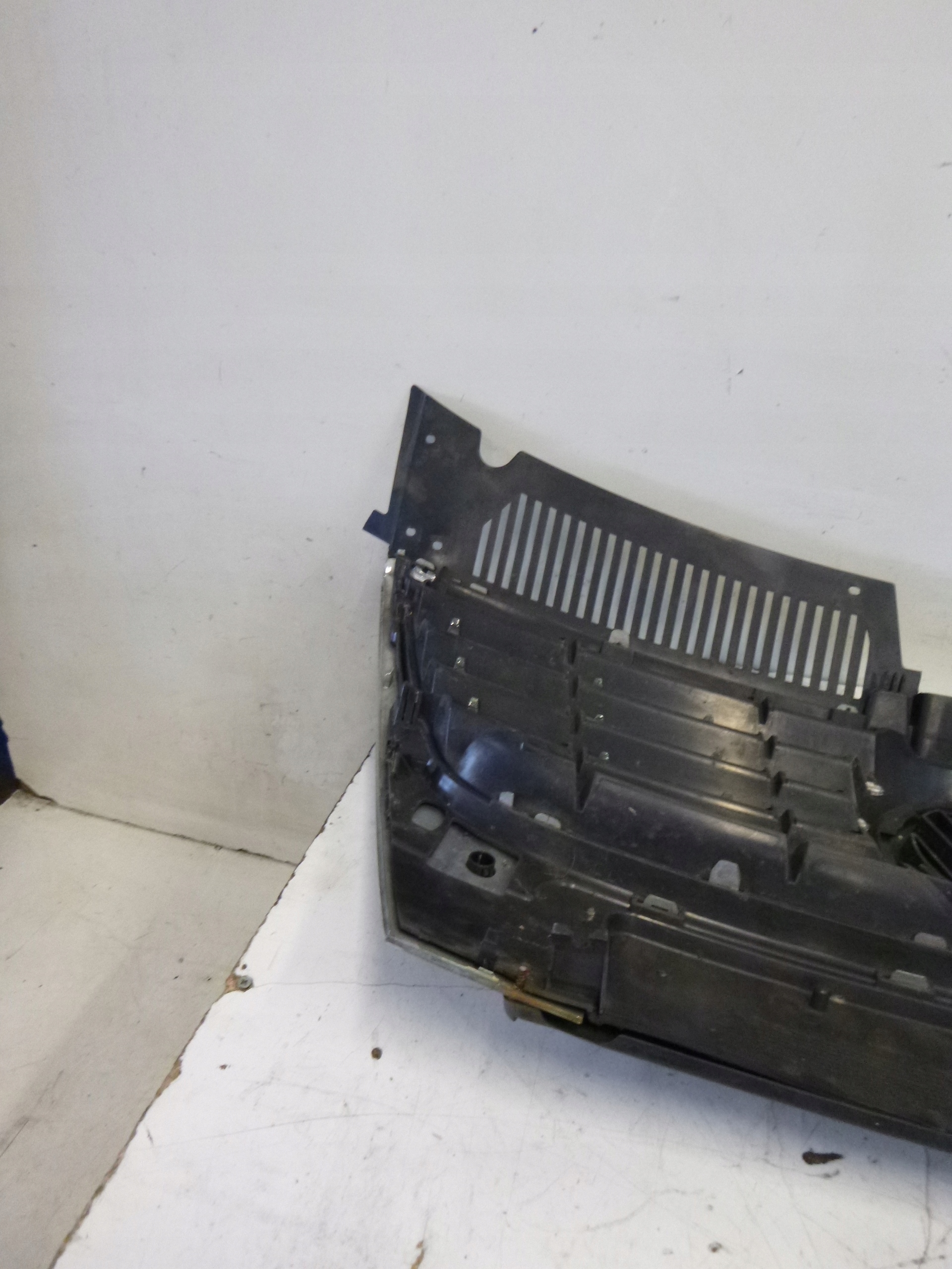 grill grille grid Volkswagen Passat B6 05-10 3CD853651B