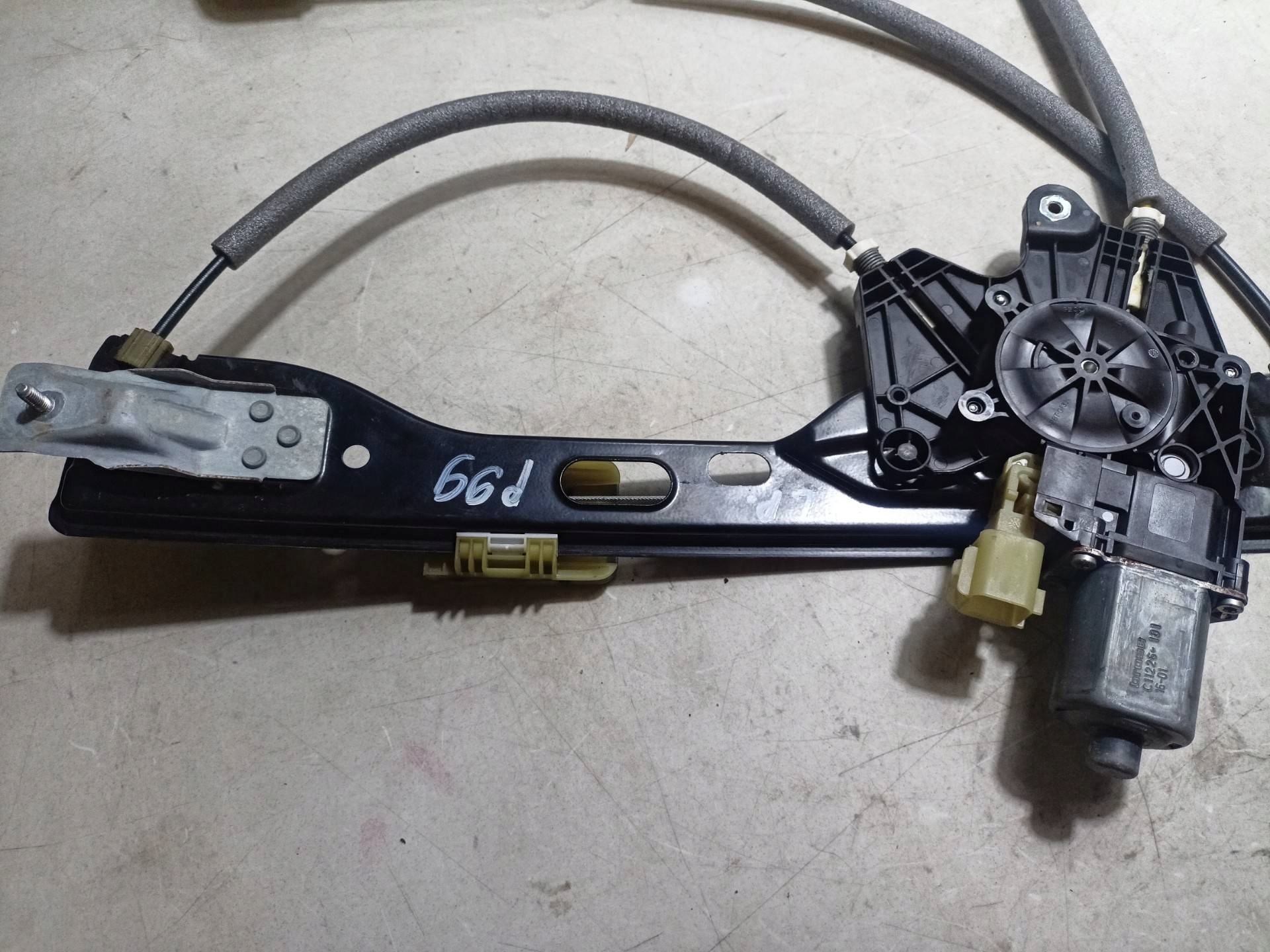 window regulator door front left side Ford Fusion USA 2 2016