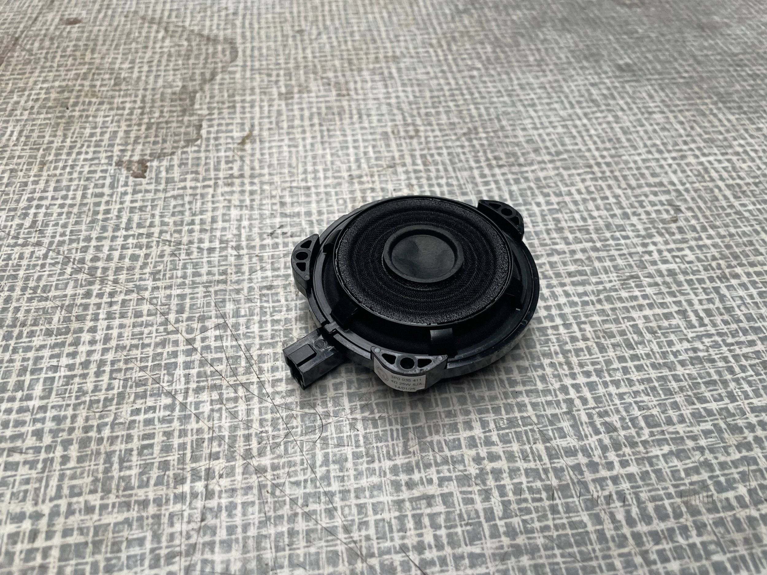 SKODA SUPERB B9 speaker 3P0035411 @M