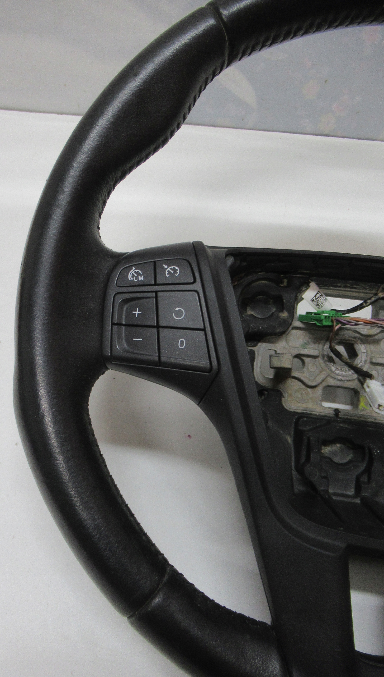 VOLVO V60 S60 II 2016R LIFT KIEROWNICA SKORA BDB Car type Passenger cars