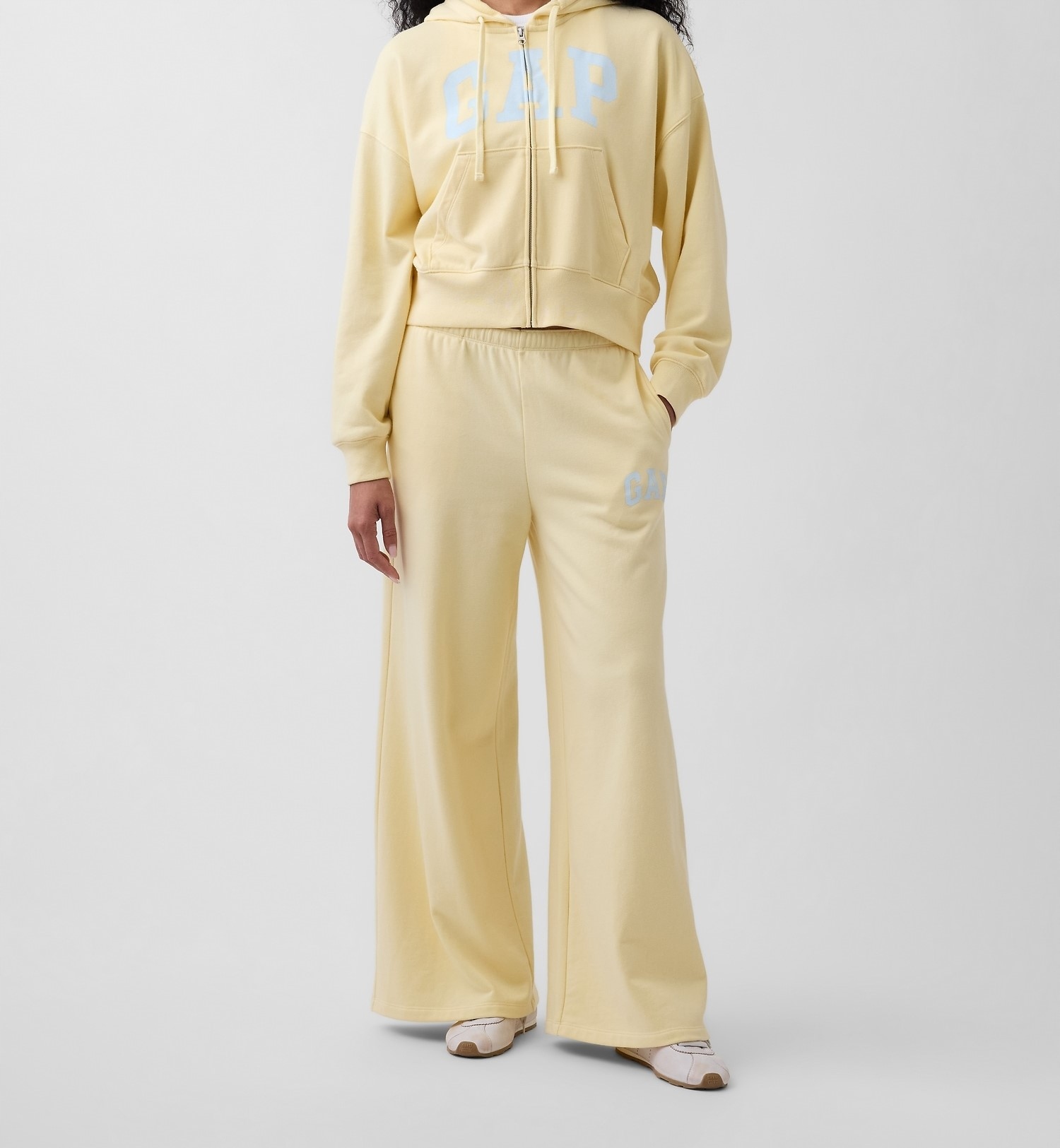 Gap Oversize mikina s logem