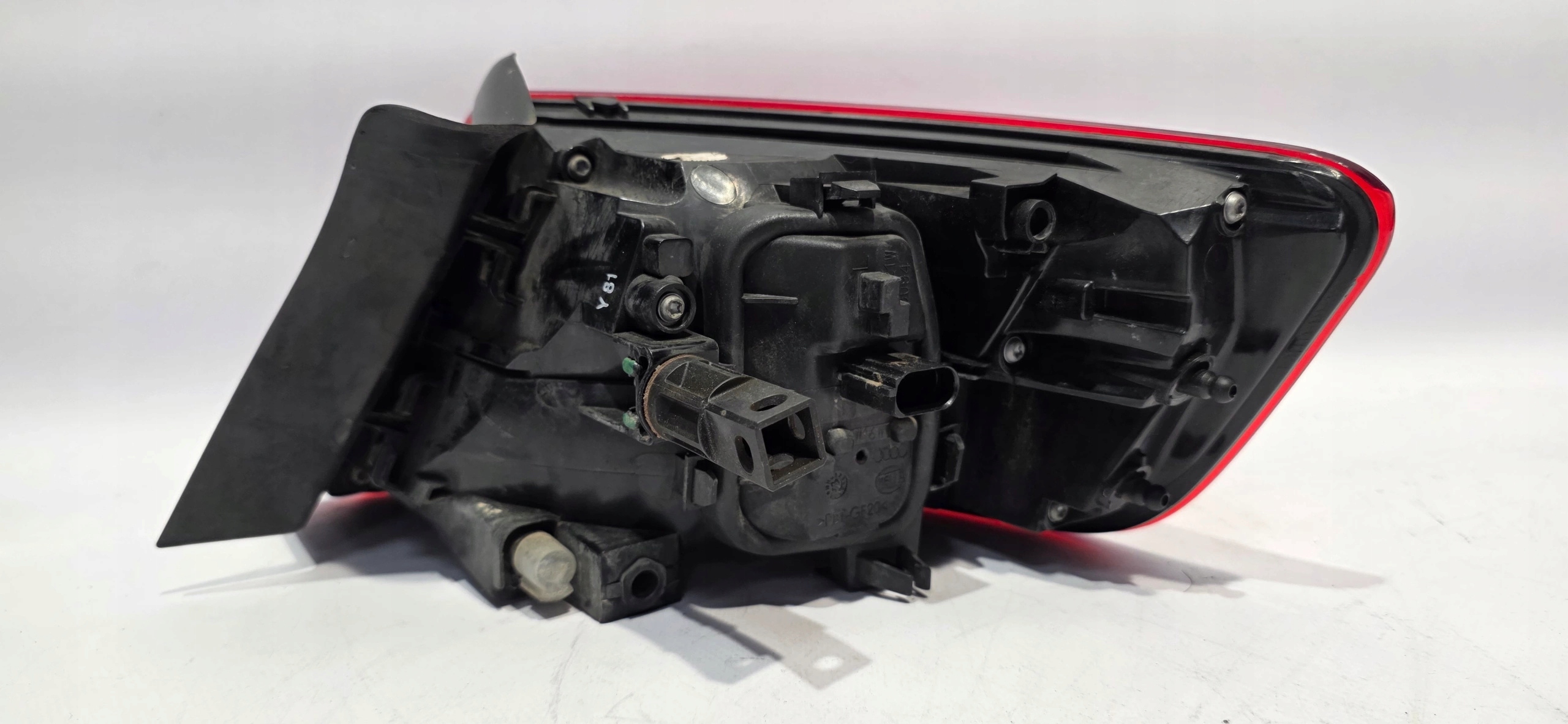 light left rear part AUDI A3 8V SPORTBACK original EUROPA 8V4945069