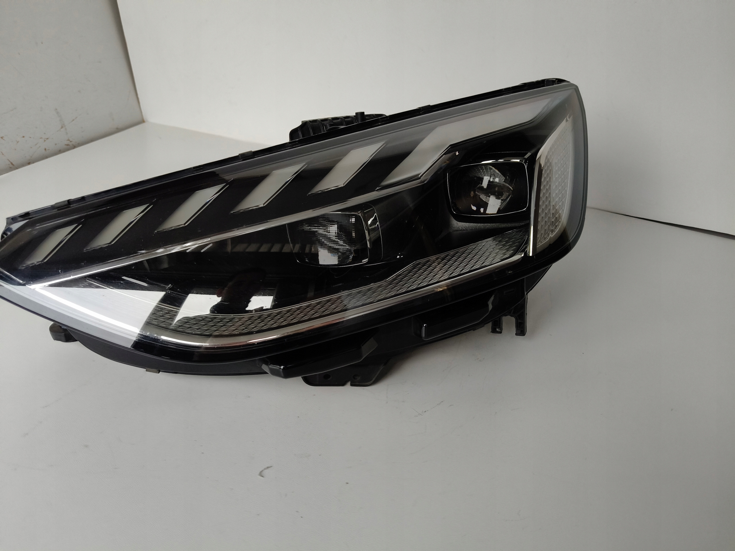 light left REFLEKTOR AUDI A4 B9 8W 8W0 19- LIFT FULL LED MATRIX
