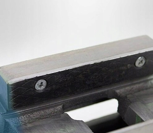 UNIWERSALNE IMADŁO MASZYNOWE 65MM STAL HARTOWANA Rodzaj imadła maszynowe