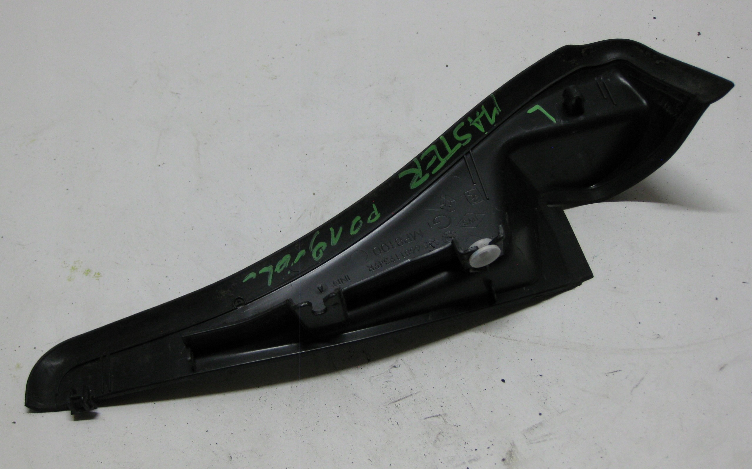 RENAULT MASTER III LIFT cover for hinge corner under the window left 668119349R