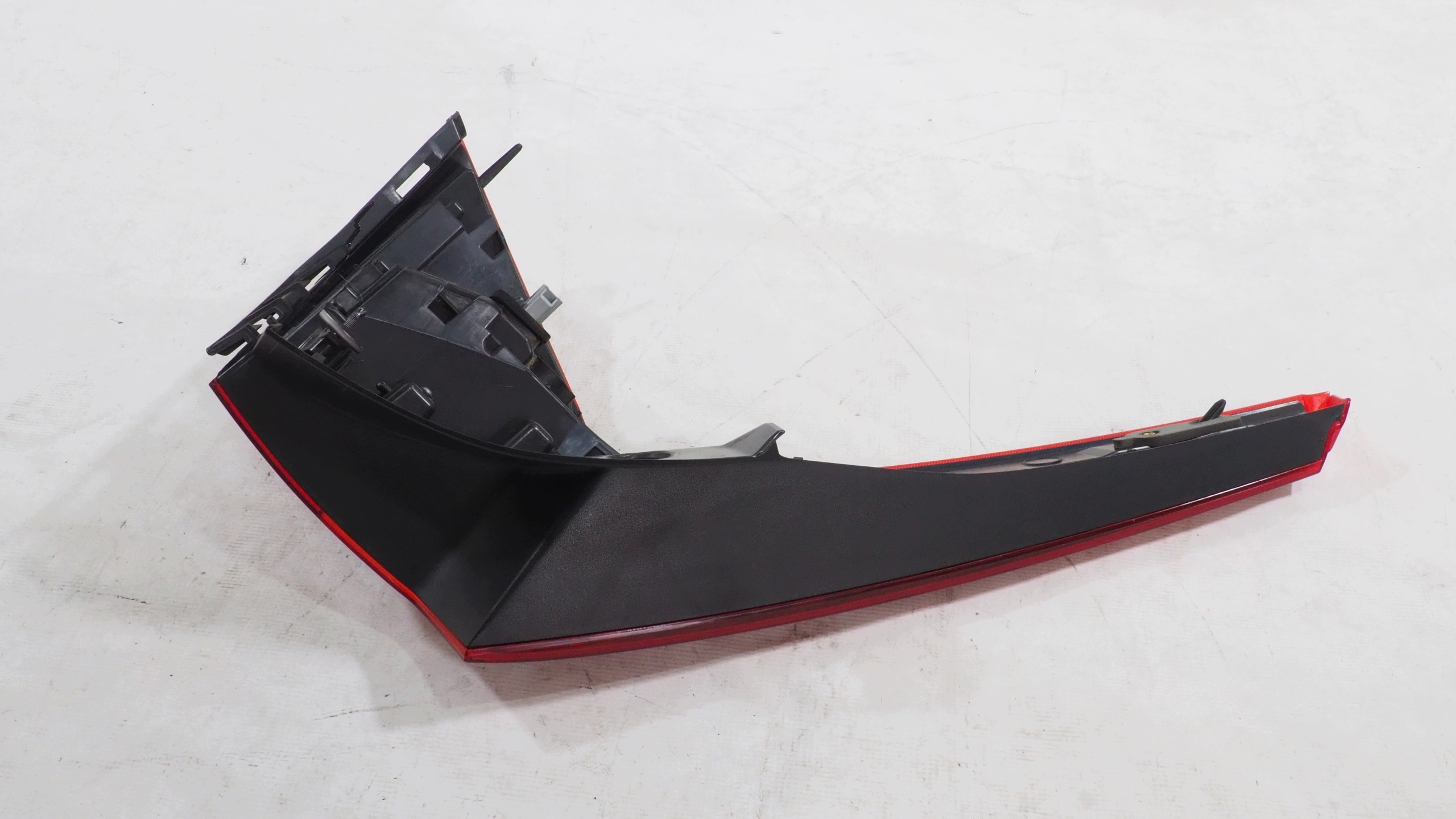 Volvo V90 light LED right rear part