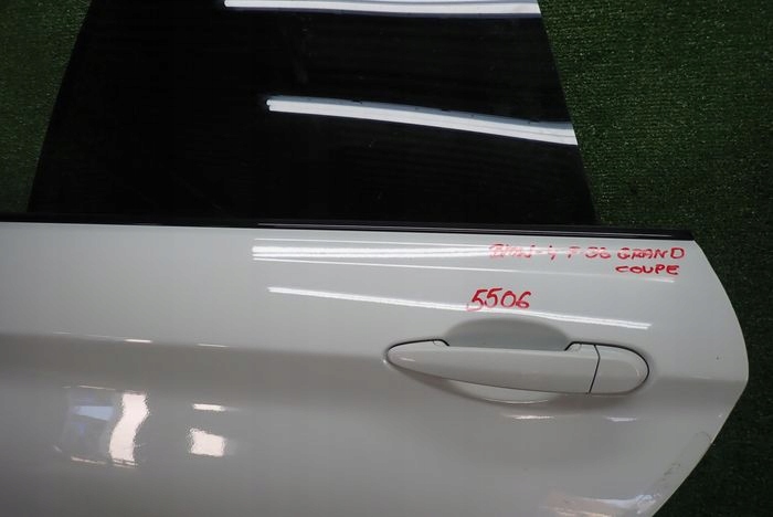 BMW 4 G36 GRAND COUPE door left rear. rear part