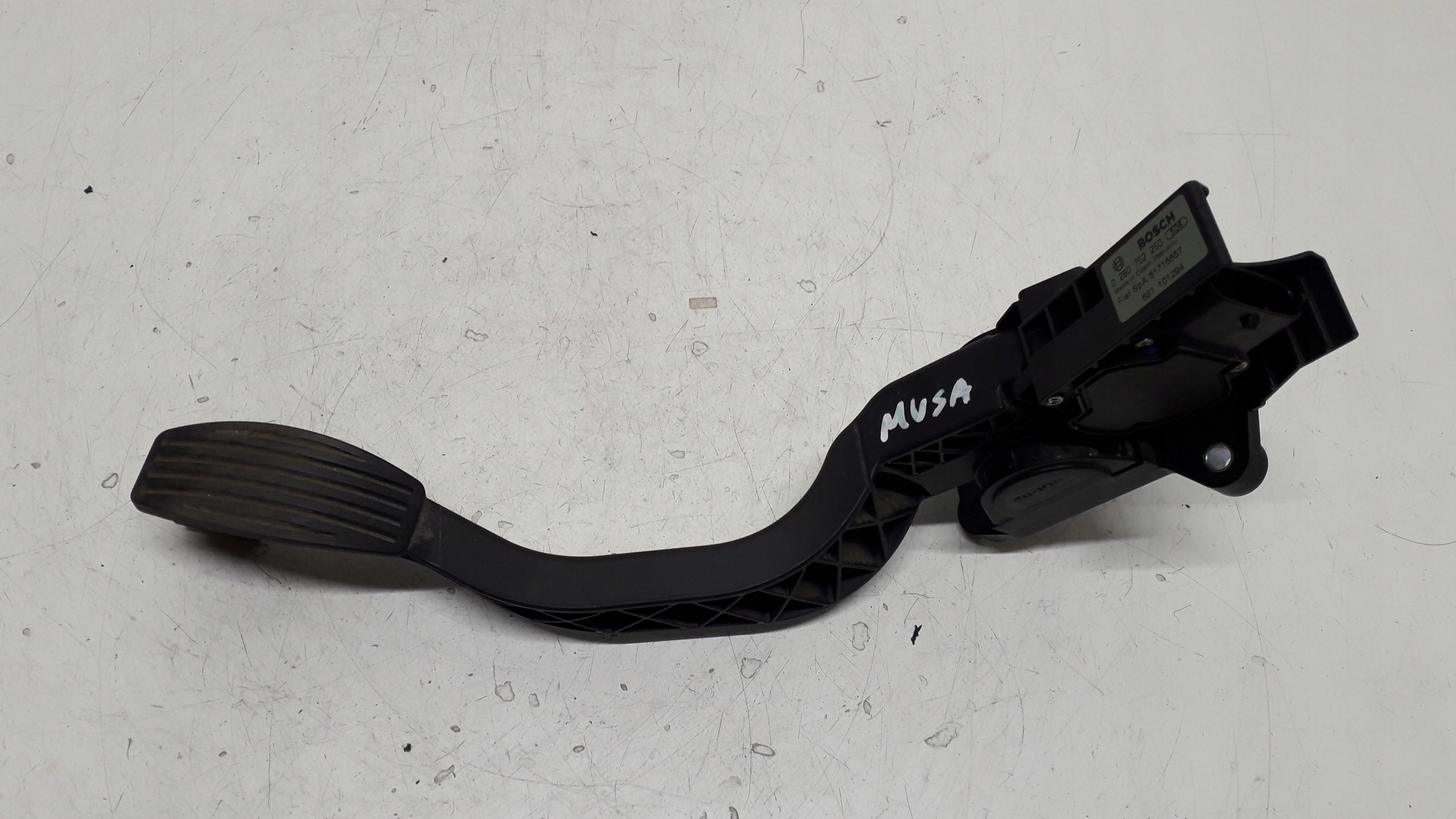 IDEA MUSA PEDAŁ POTENCJOMETR GAZU 51715557