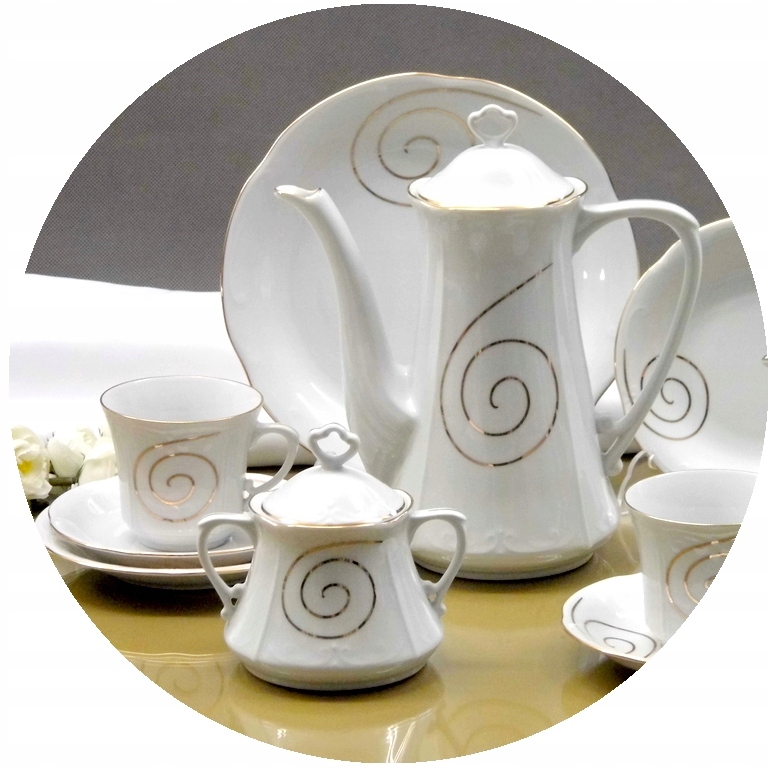 Serwis obiadowo-kawowy z porcelany z dekoracją złotą