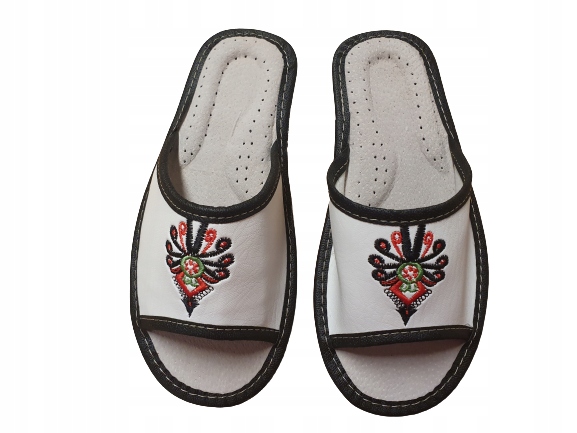 

Kapcie Góralskie Damskie 36 -41