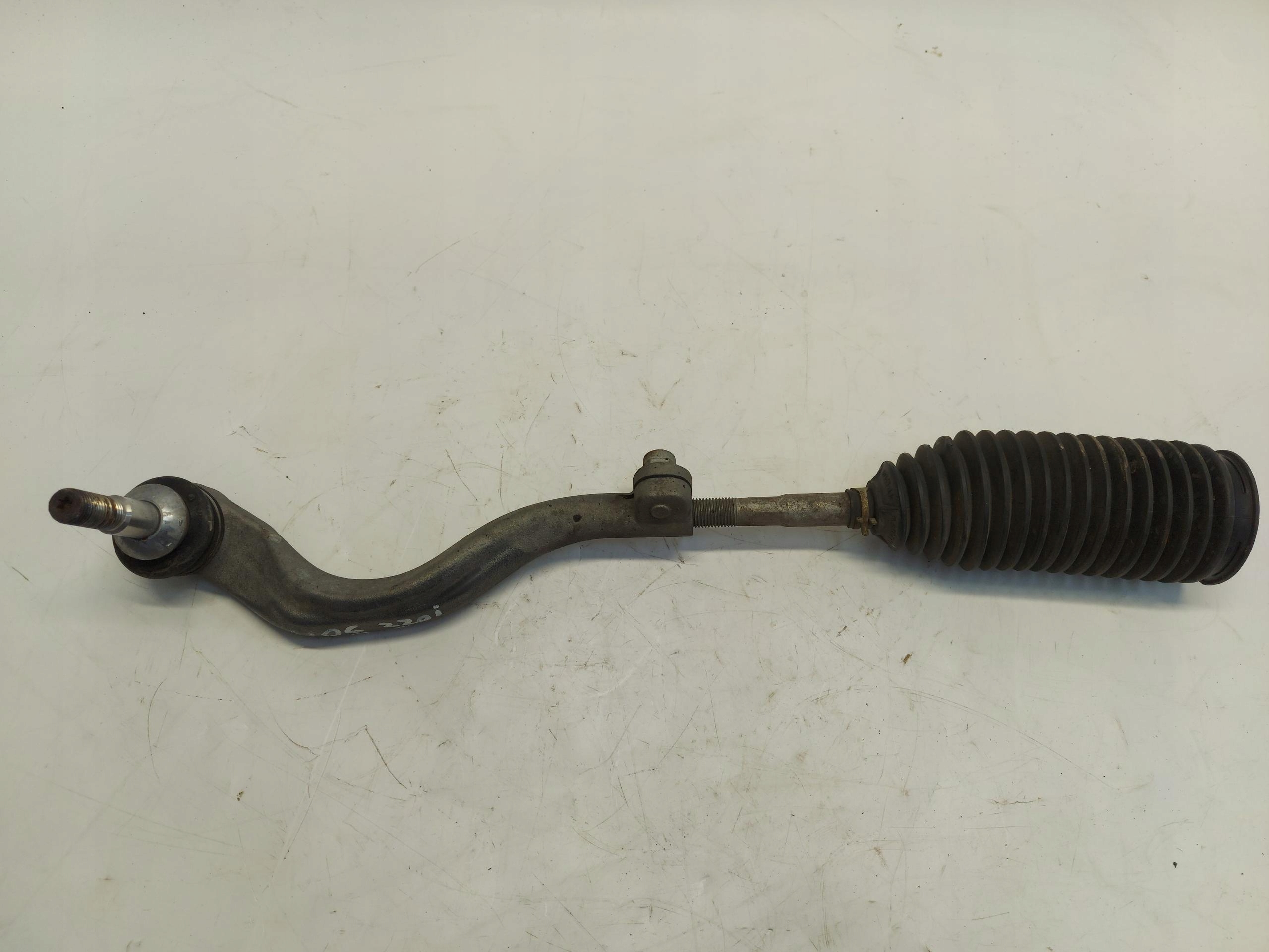 BMW U06 200i Barre Direction Avant Droite