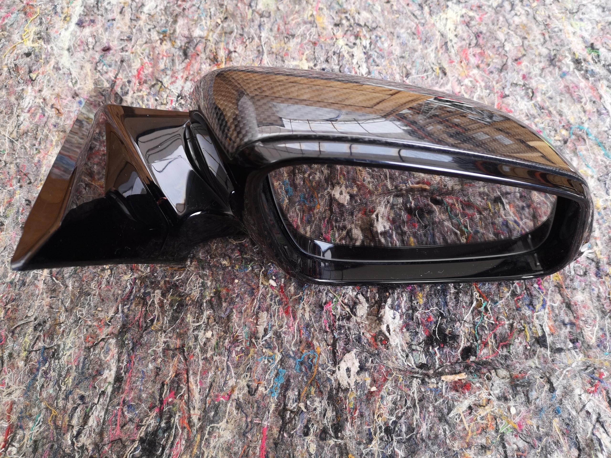 LUSTERKO ZEWNĘTRZNE PRAWE BMW F32 9PIN CARBON KAM