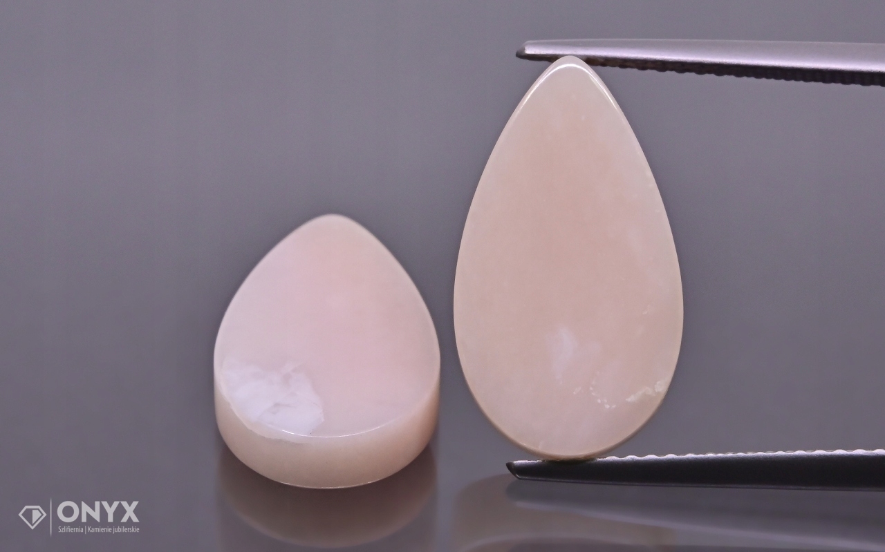 Opál růžový Pár dlaždic slza 17,5x10 mm