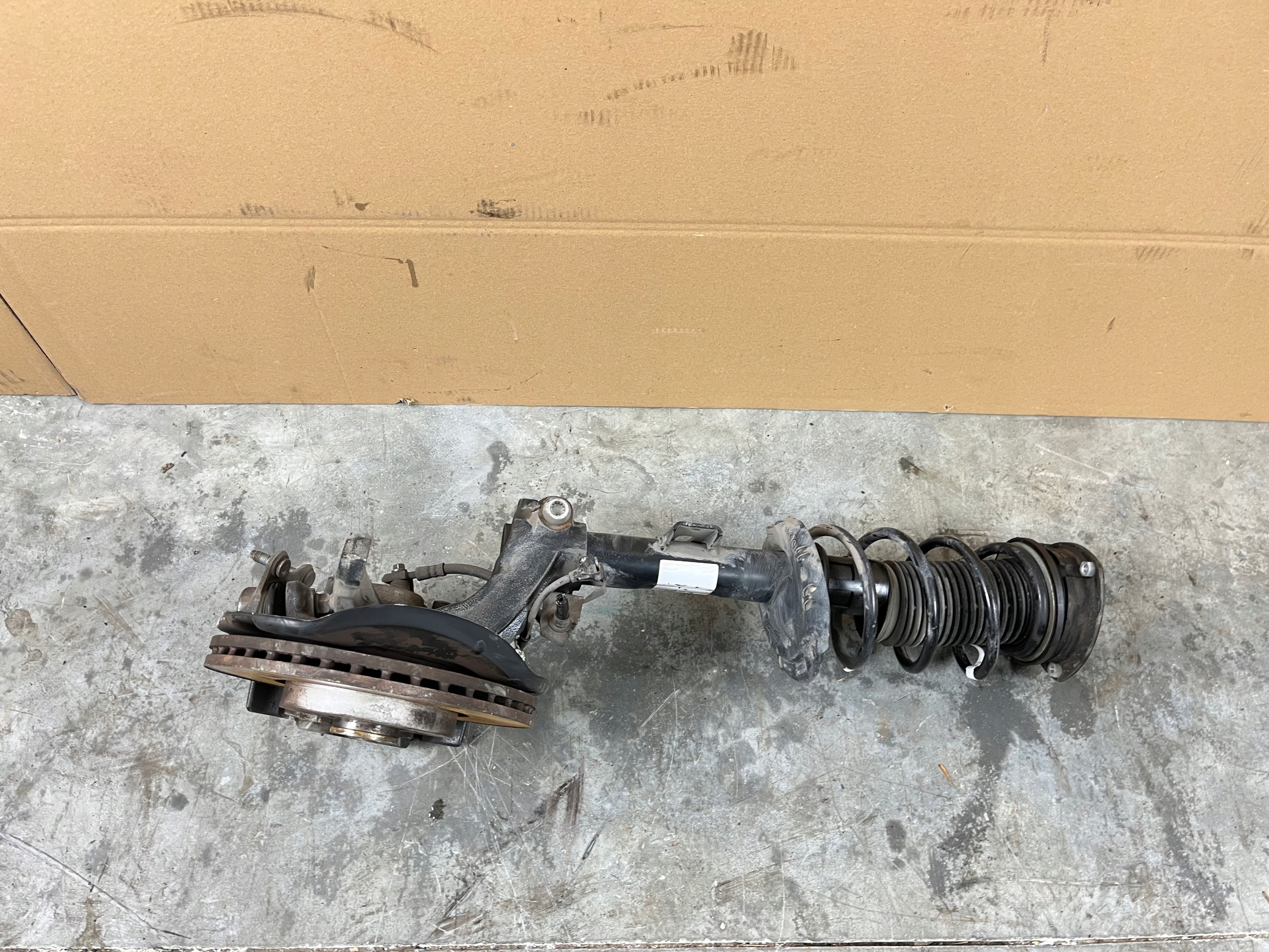 swing right front VW SEAT SKODA AUDI 2Q0255AD 2Q0413031DS