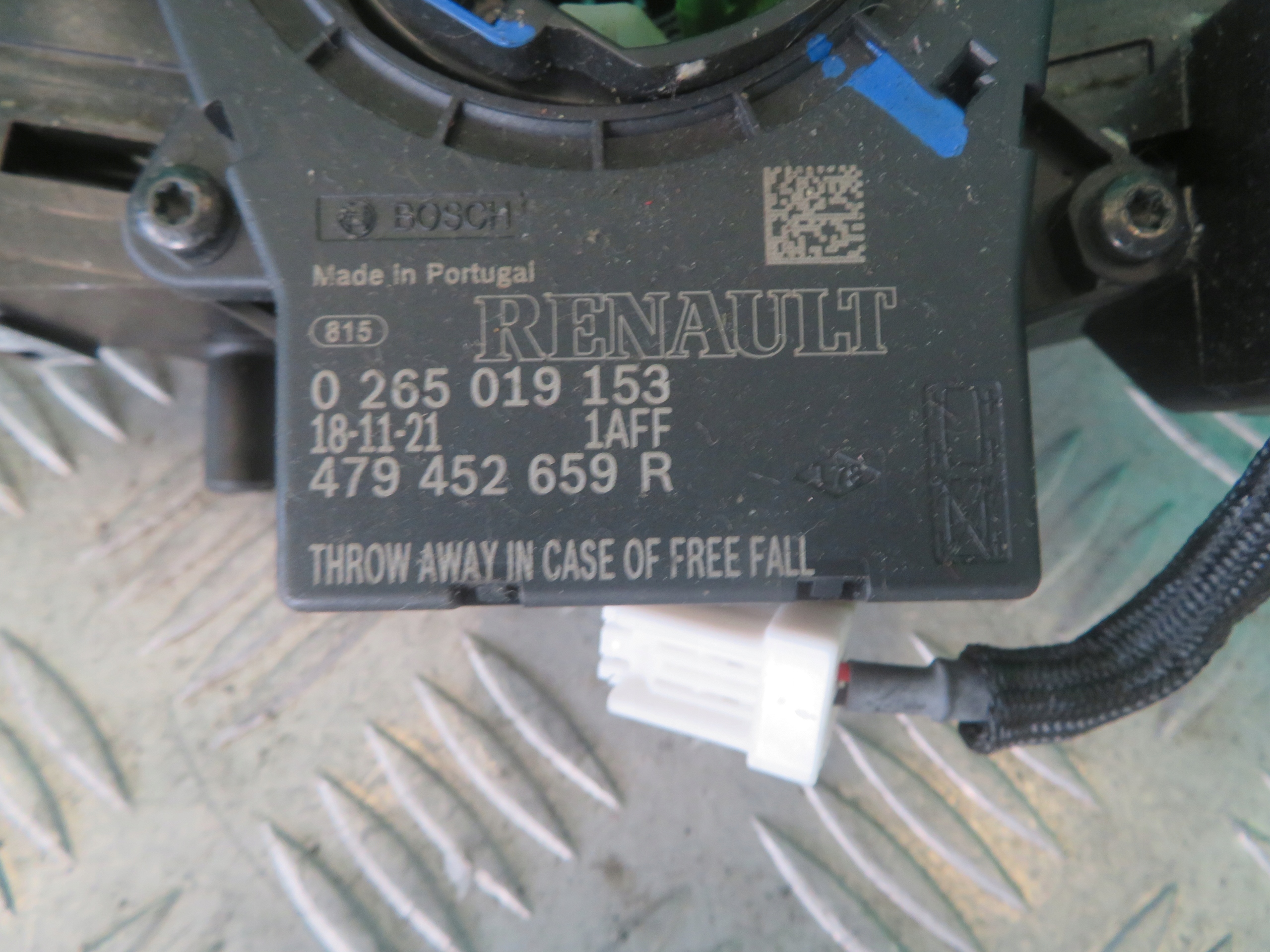 DEVIO LUCI TERGICRISTALLO TERGI RENAULT TRAFIC 19R 255676085R