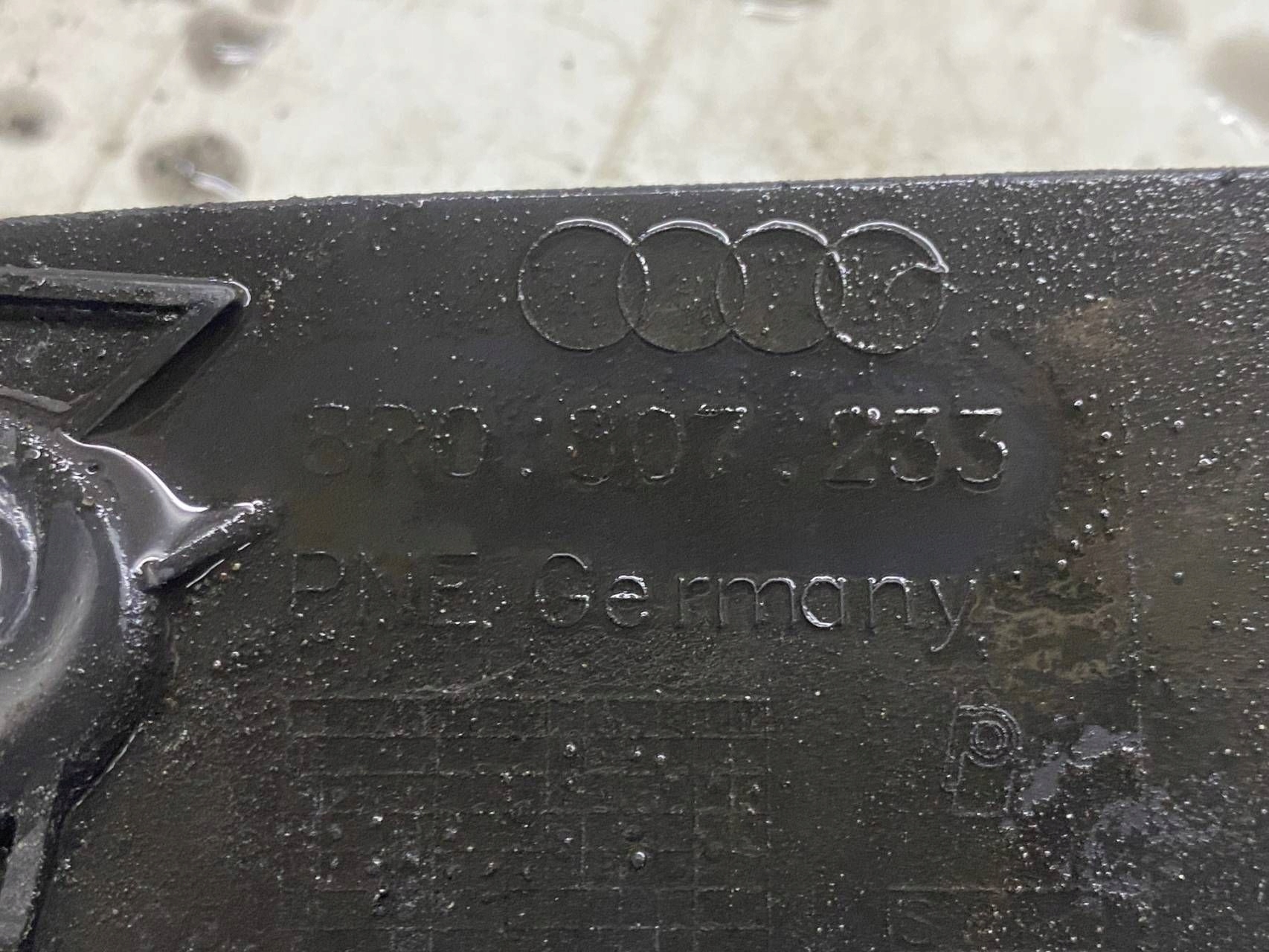AUDI Q5 8R cover cover lower below bumper front 8R0807233