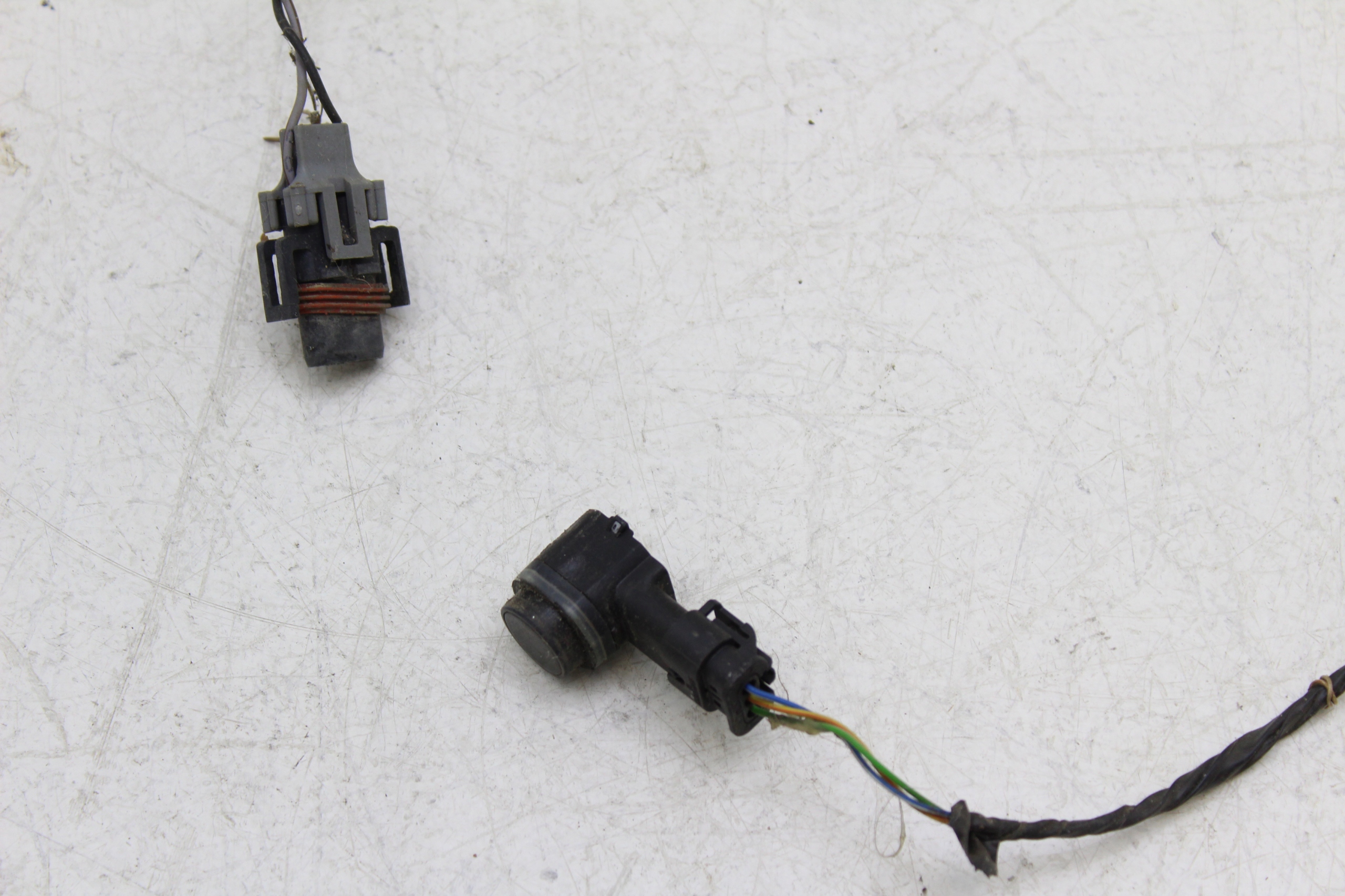 RANGE ROVER L322 WIĄZKA PDC ZDERZAKA PRZÓD AH42-14369-CC Producent części Land Rover OE