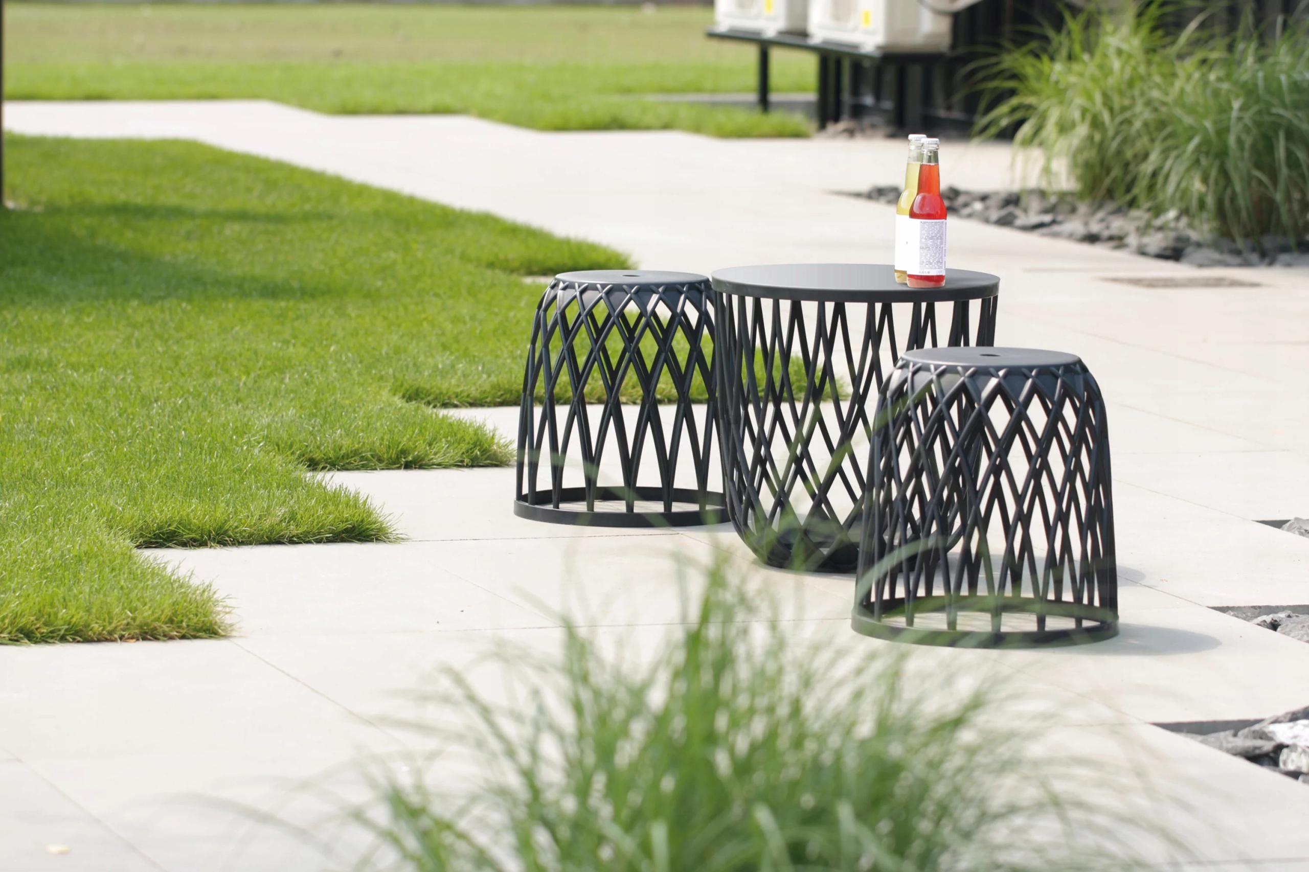 STOLIK KAWOWY DRUCIANY KOSZ DO OGRODU 2W1 55L Kolekcja UNIQUBO