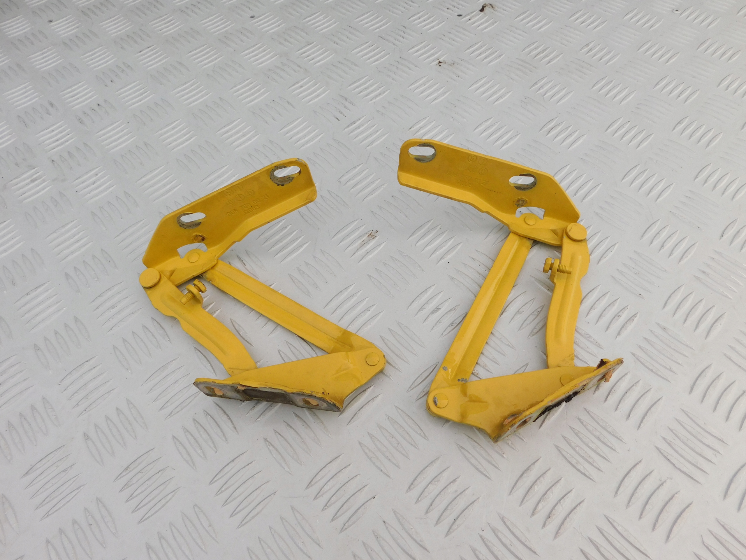 Mercedes Sprinter 906 VW Crafter hinge bonnet hinges komplet 2 szt L R