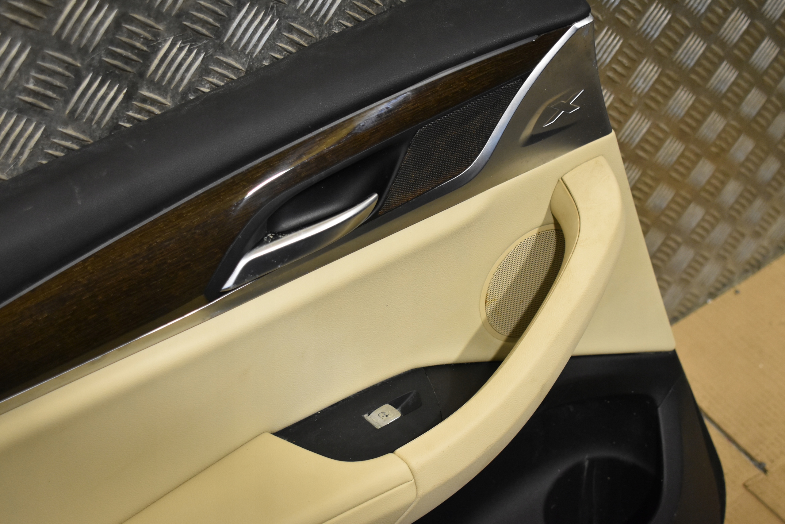 upholstery side door rear left BMW G01 CANBERRA BEIGE 1