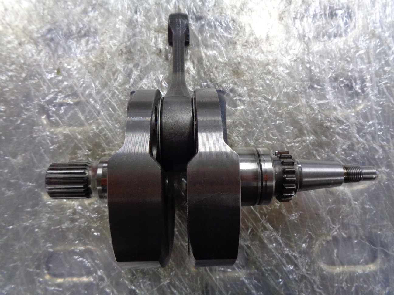 HONDA CRF 450 R вал впрыска