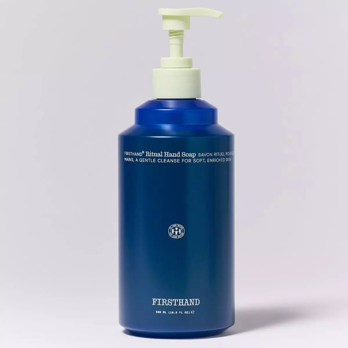 Hydratační a zklidňující mýdlo na ruce Ritual Hand Soap Firsthand 500 ml