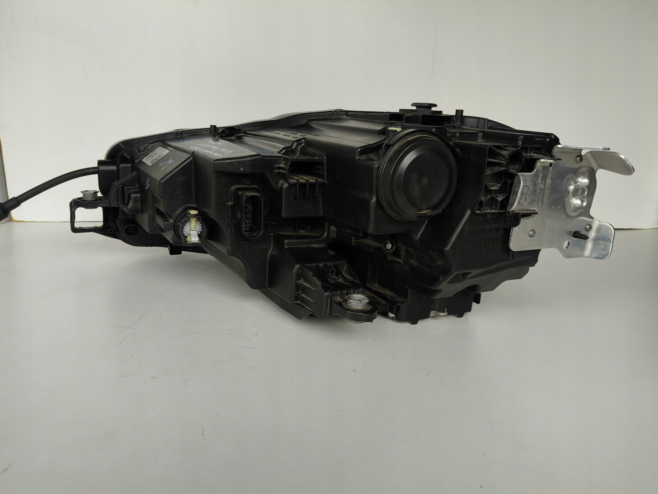 light right REFLEKTOR SKODA SUPERB IV 4 3P0 23- FULL LED