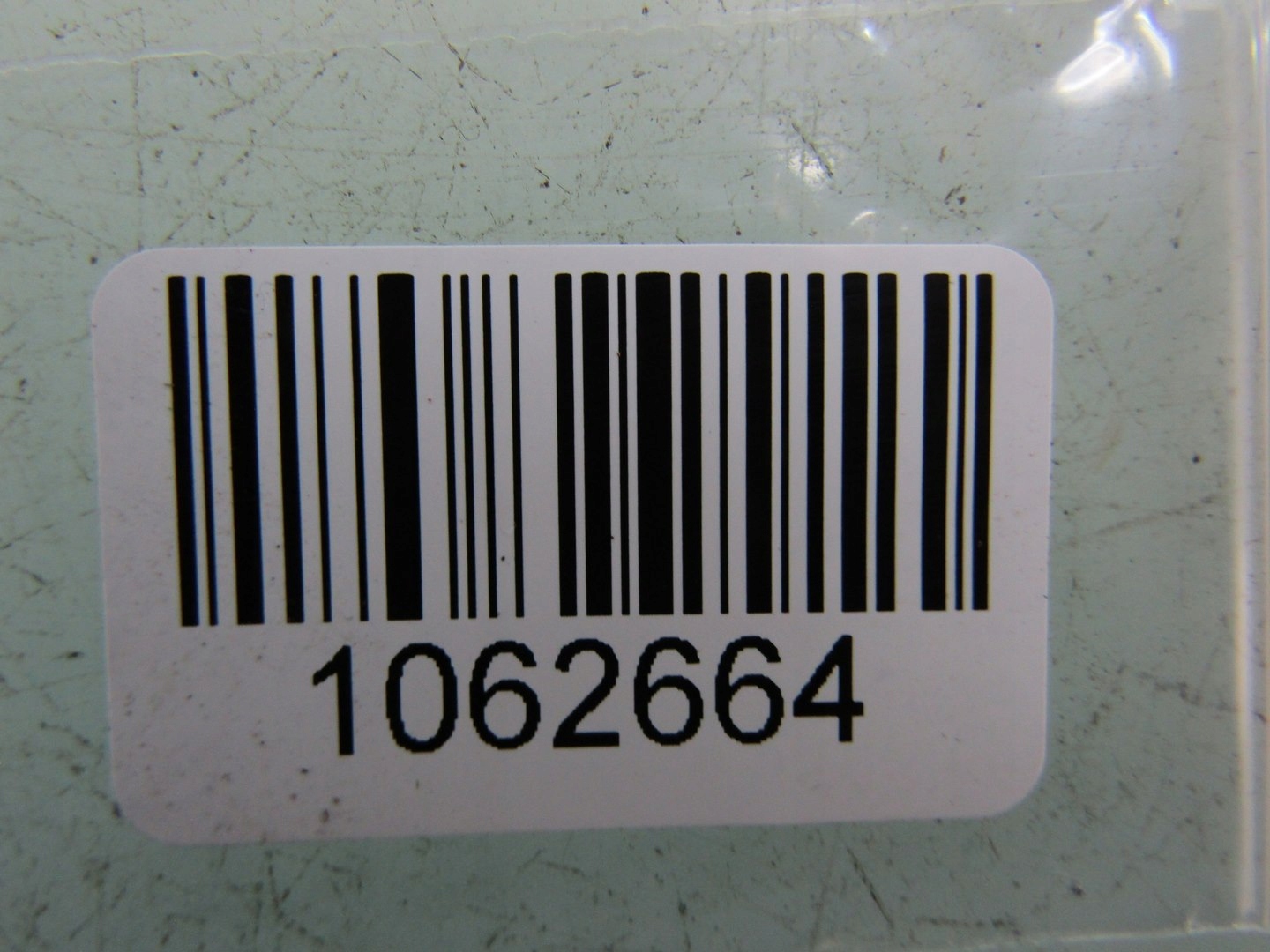 24R задний правый 8S410-3W0-K91 8S411-3W0-K91 682676800A