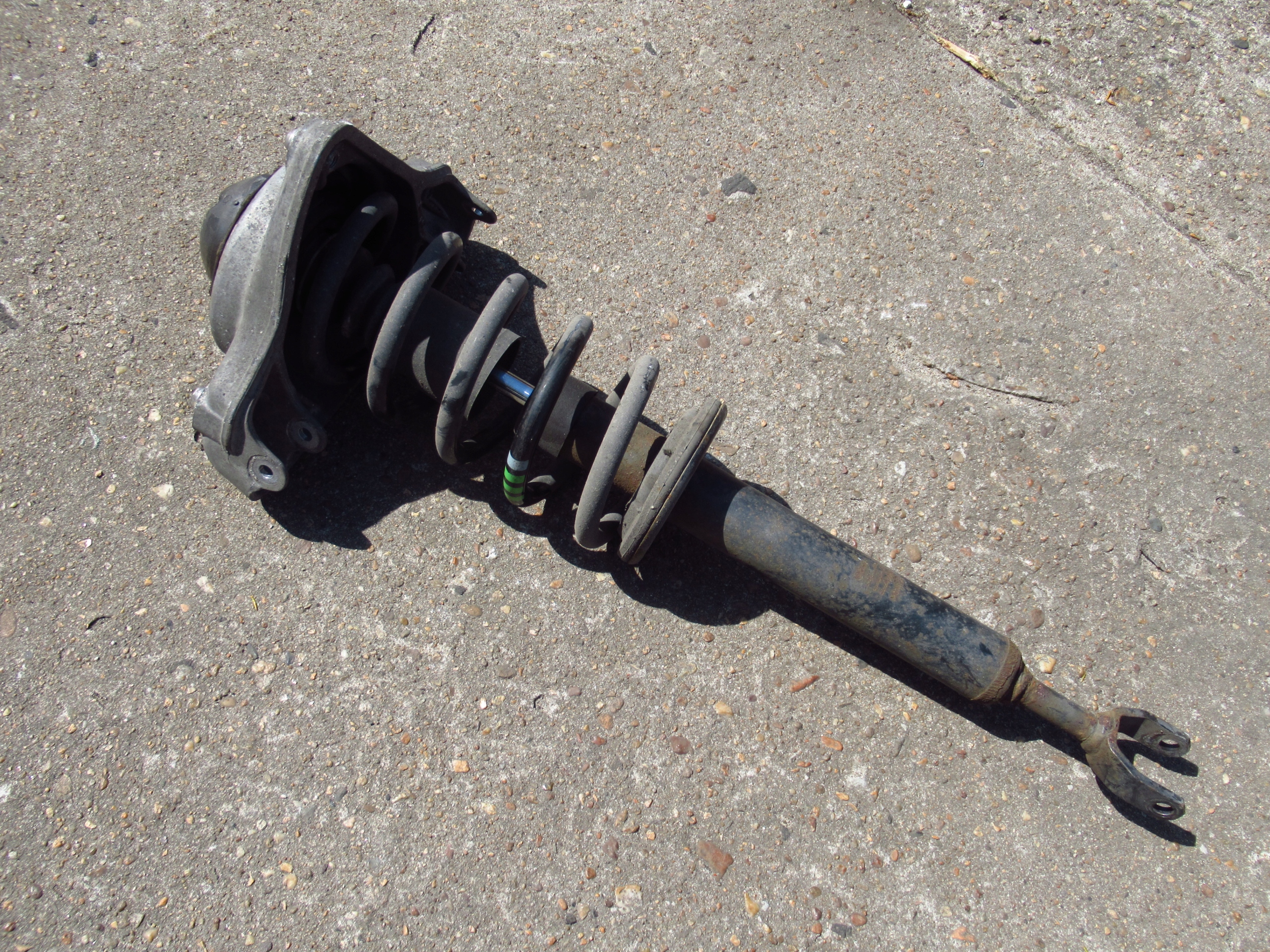 AUDI A6 C6 2.7 TDI shock absorber front 4F0413031AL