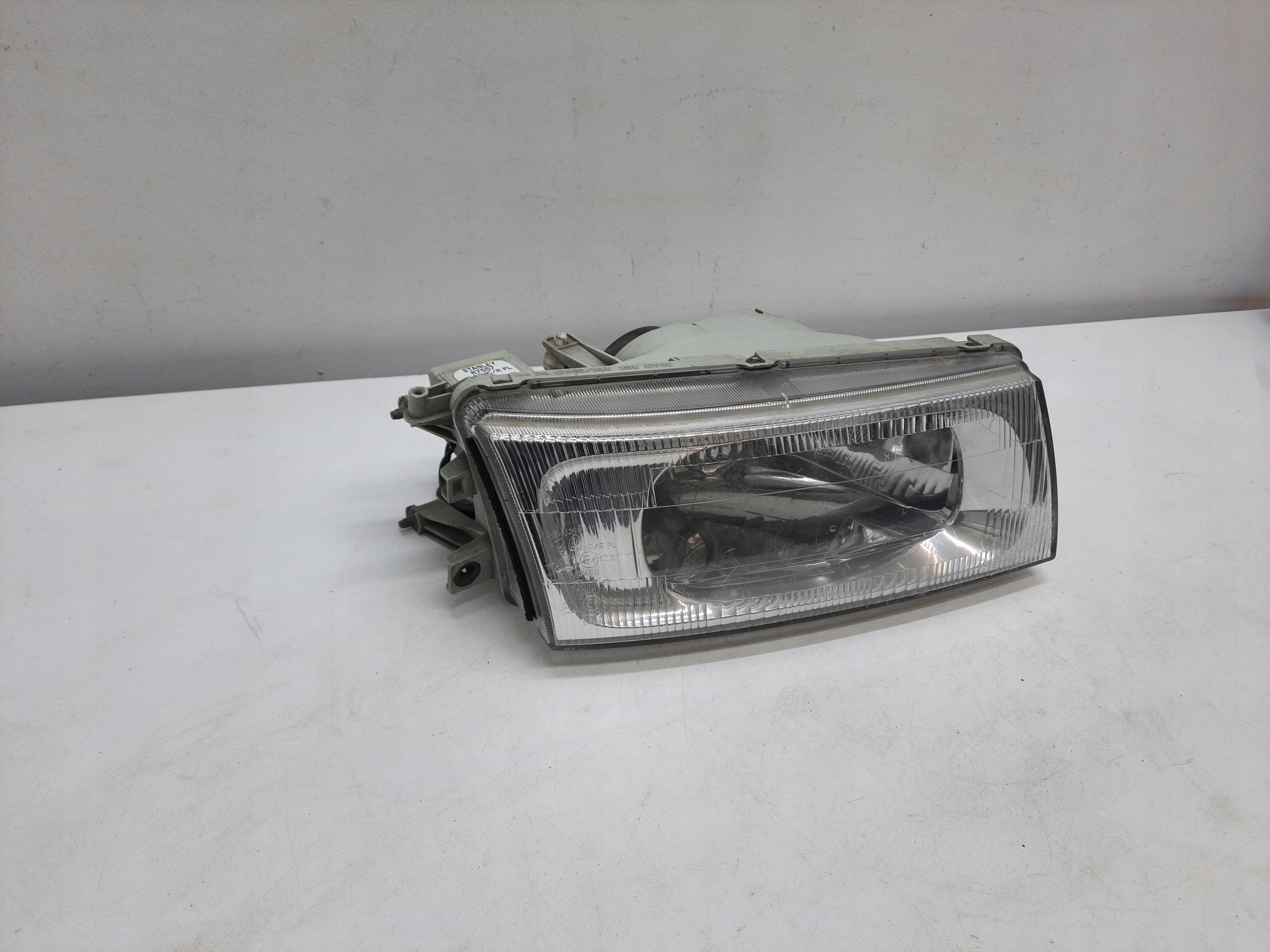 MITSUBISHI LANCER 6 VI LIFT 98- light REFLEKTOR right front original EUROPA