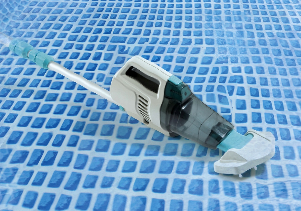 ODKURZACZ BEZPRZEWODOWY DO BASENU INTEX 28628 Waga produktu z opakowaniem jednostkowym 4.4 kg