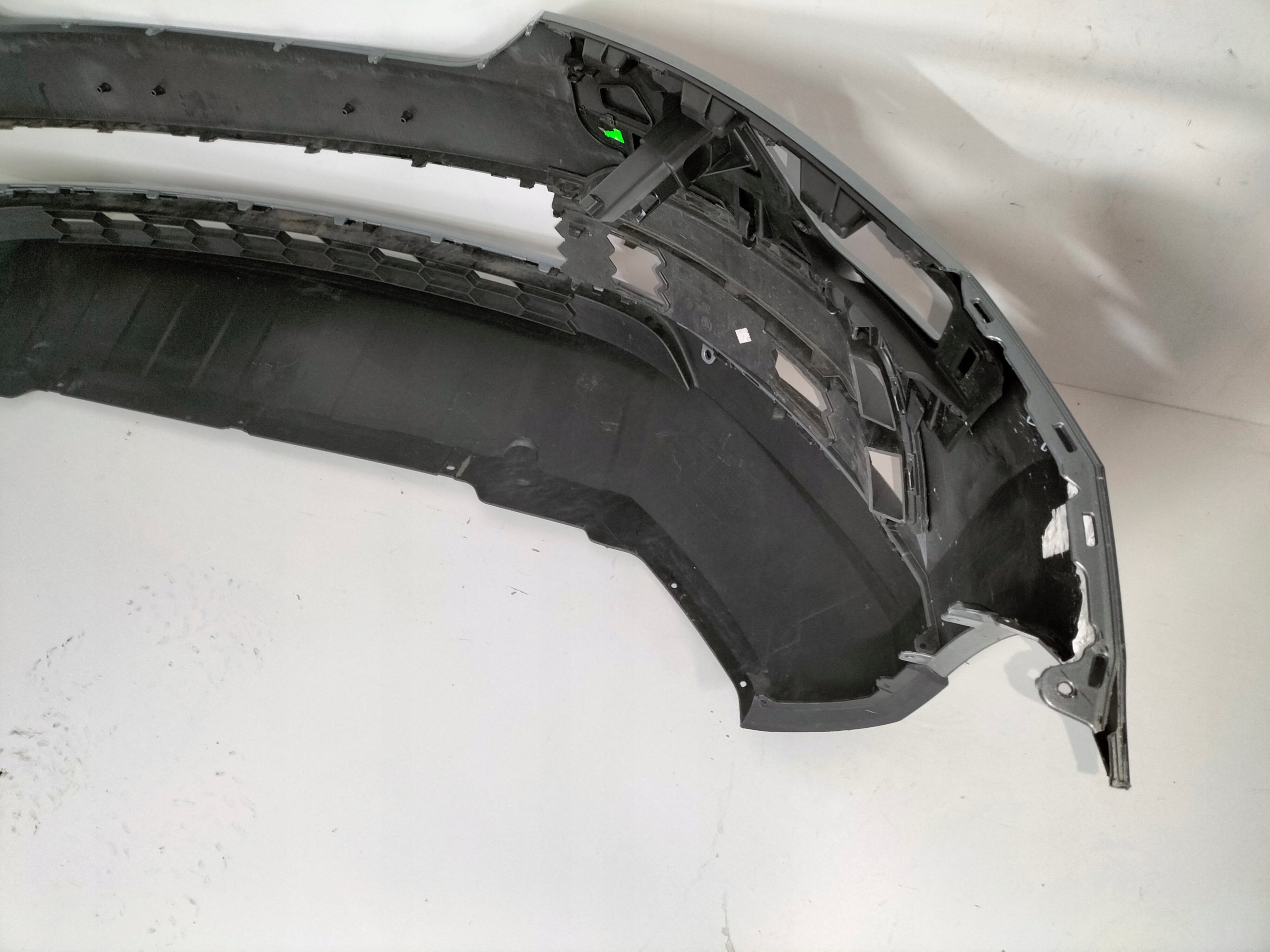 Frontstoßstange vorne SKODA KAROQ 17