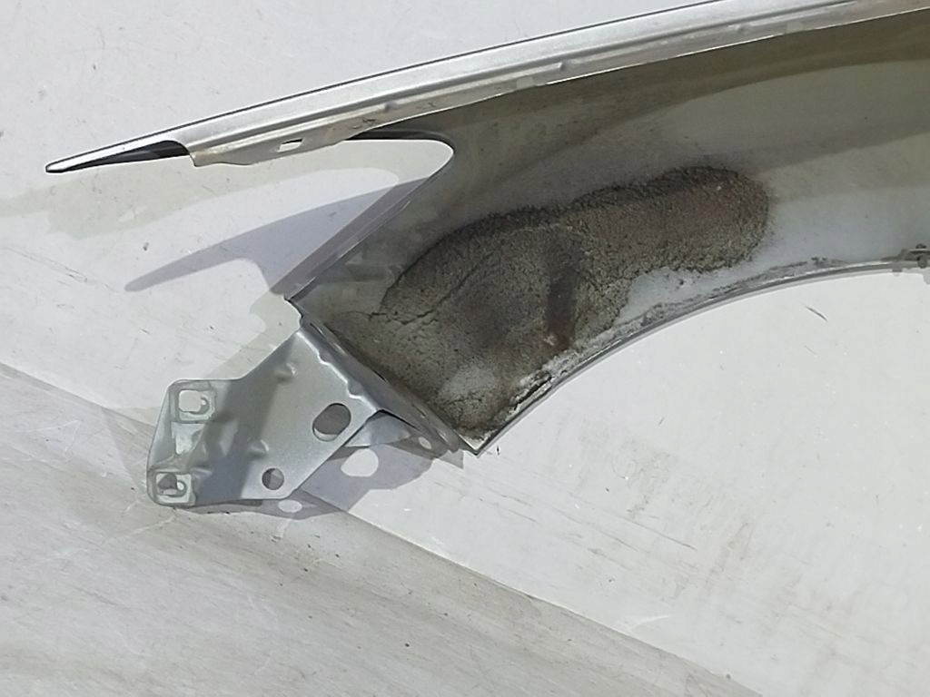 Ford Mondeo MK4 fender right 76