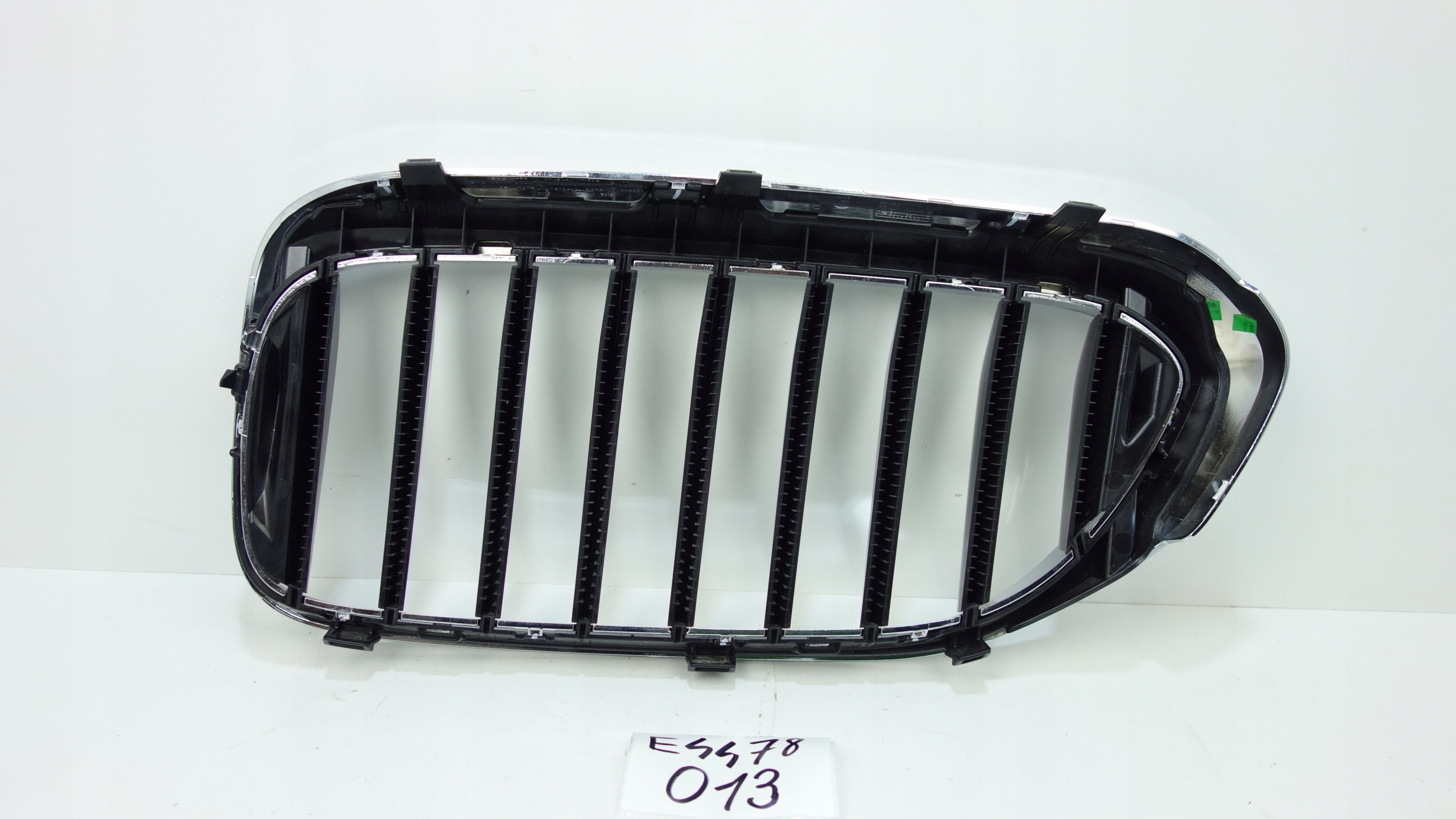 maska bubreg maska desna BMW 5 G30 G31 2017- 7383520