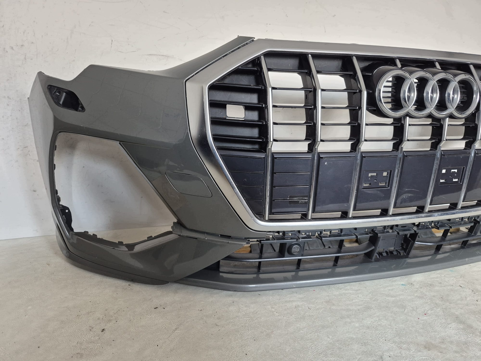 AUDI Q3 S-LINE 83A 18- bumper front front SPR PDC 83A807438D
